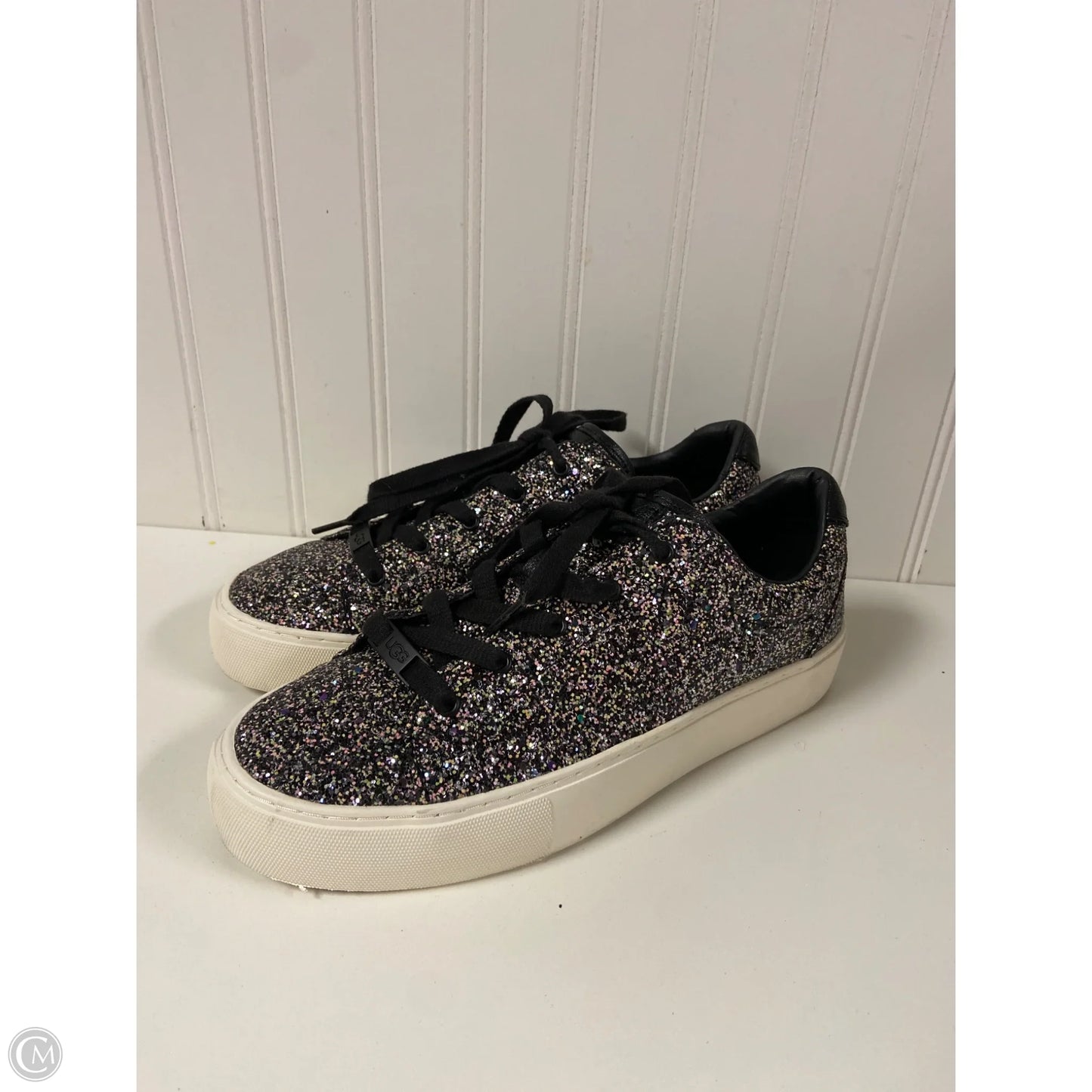 Shoes Designer By Ugg In Multi-colored, Size: 9