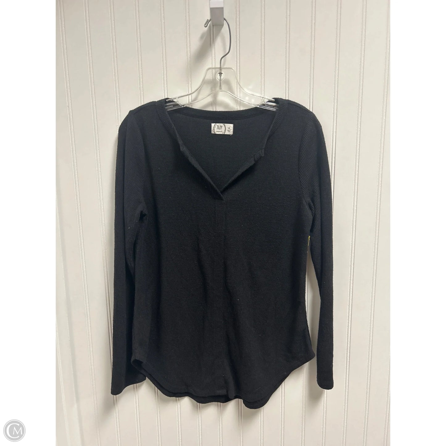 Top Long Sleeve Basic By Maurices In Black, Size: M