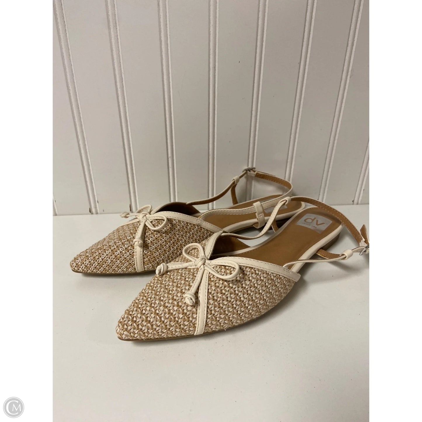Shoes Flats By Dv In Beige, Size: 8.5