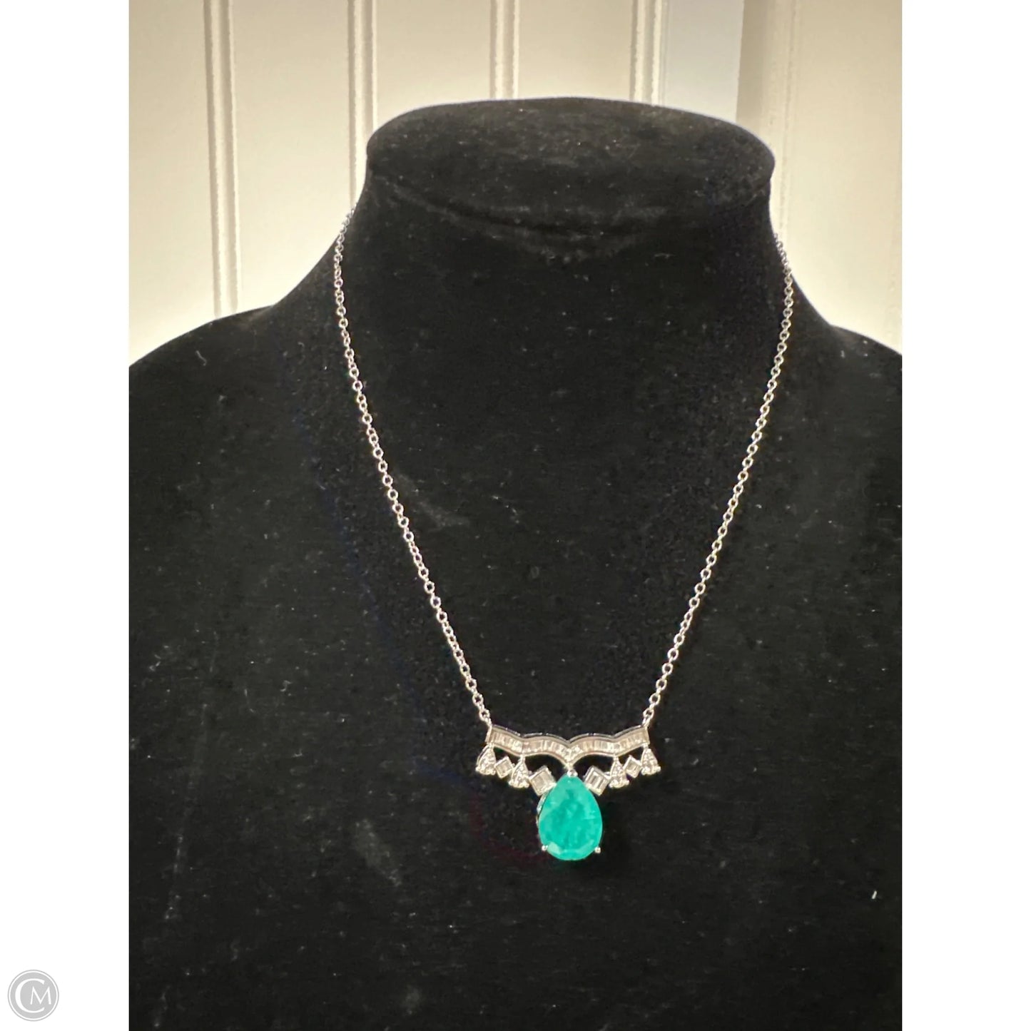 Necklace Pendant By Clothes Mentor, Size: 1