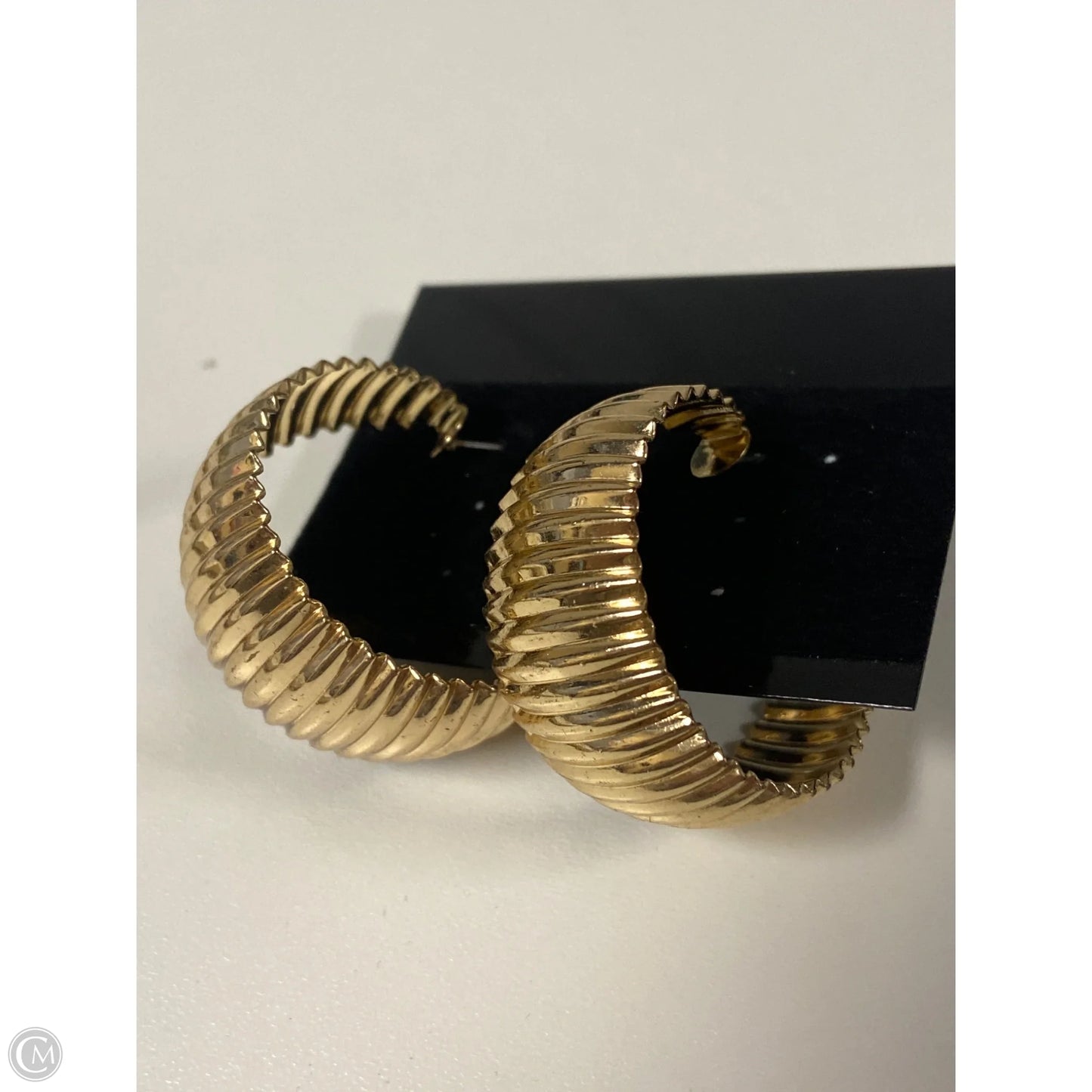 Earrings Hoop By Clothes Mentor, Size: 1