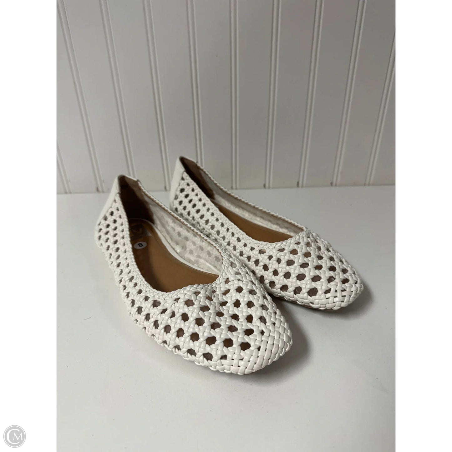 Shoes Flats By Dv In White, Size: 8