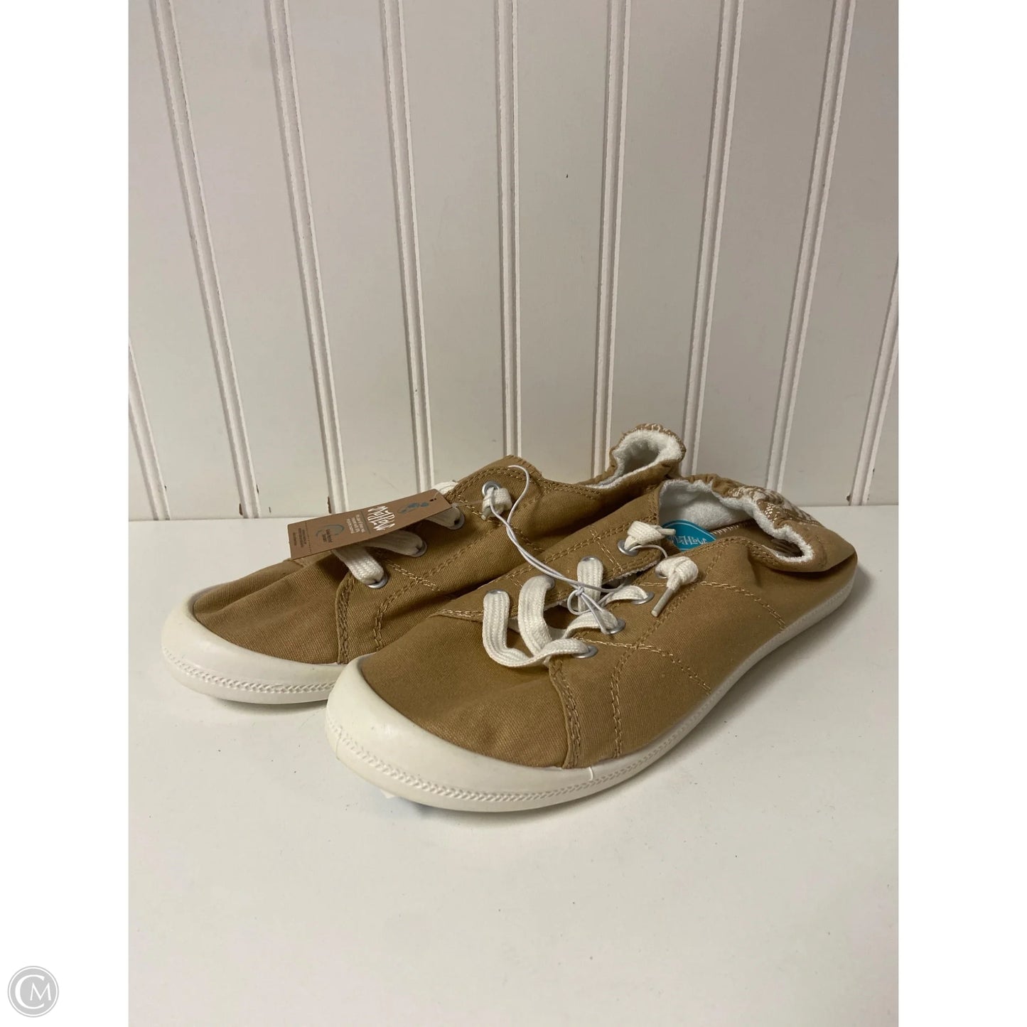 Shoes Flats By Mad Love In Tan, Size: 9