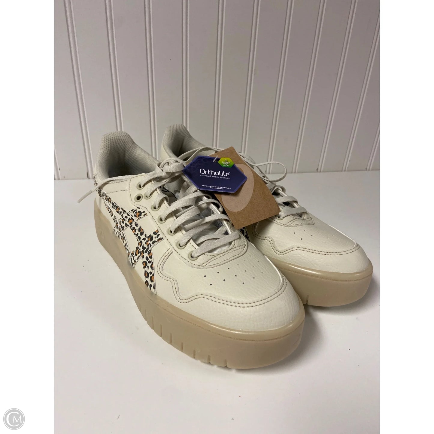 Shoes Sneakers By Asics In Cream, Size: 9.5