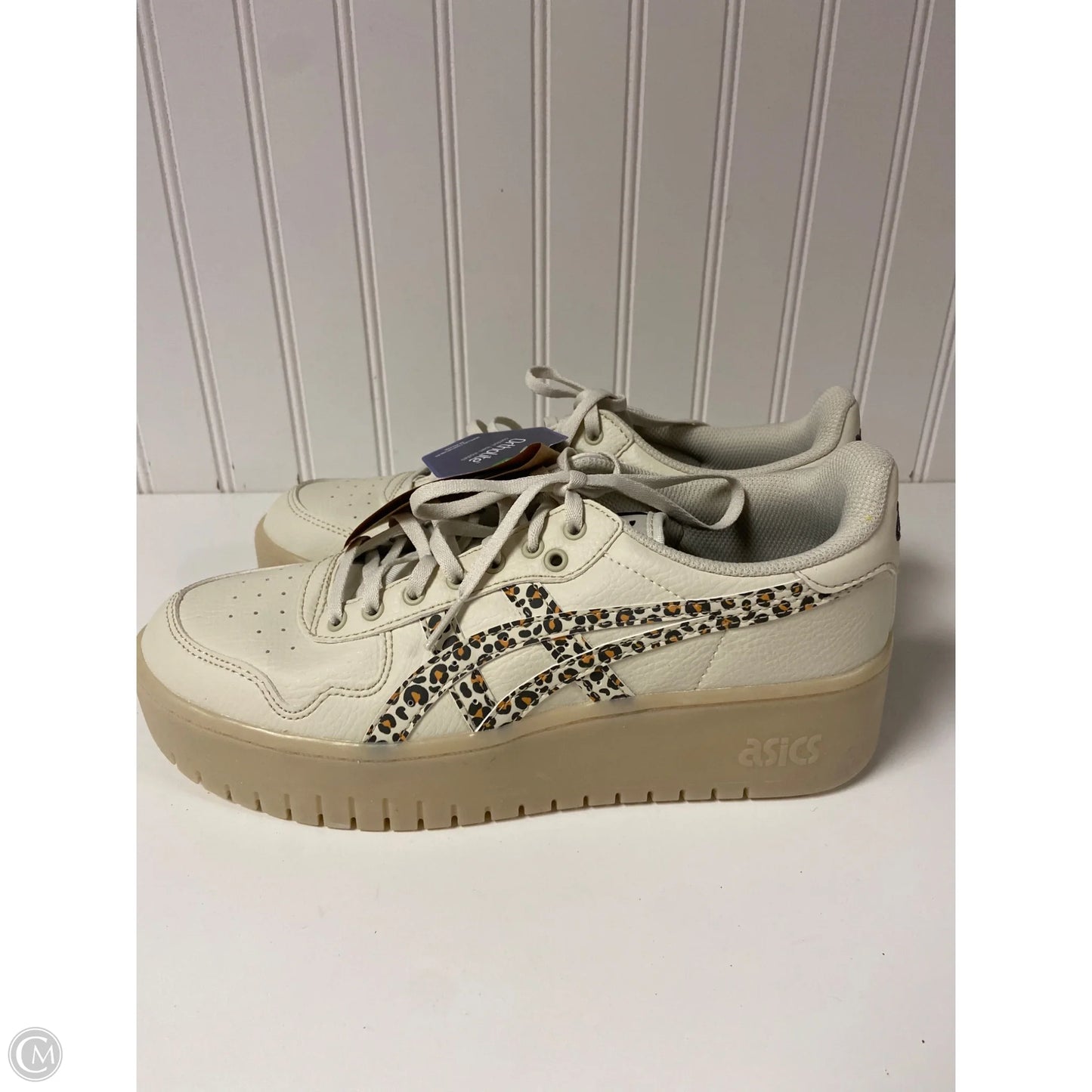 Shoes Sneakers By Asics In Cream, Size: 9.5