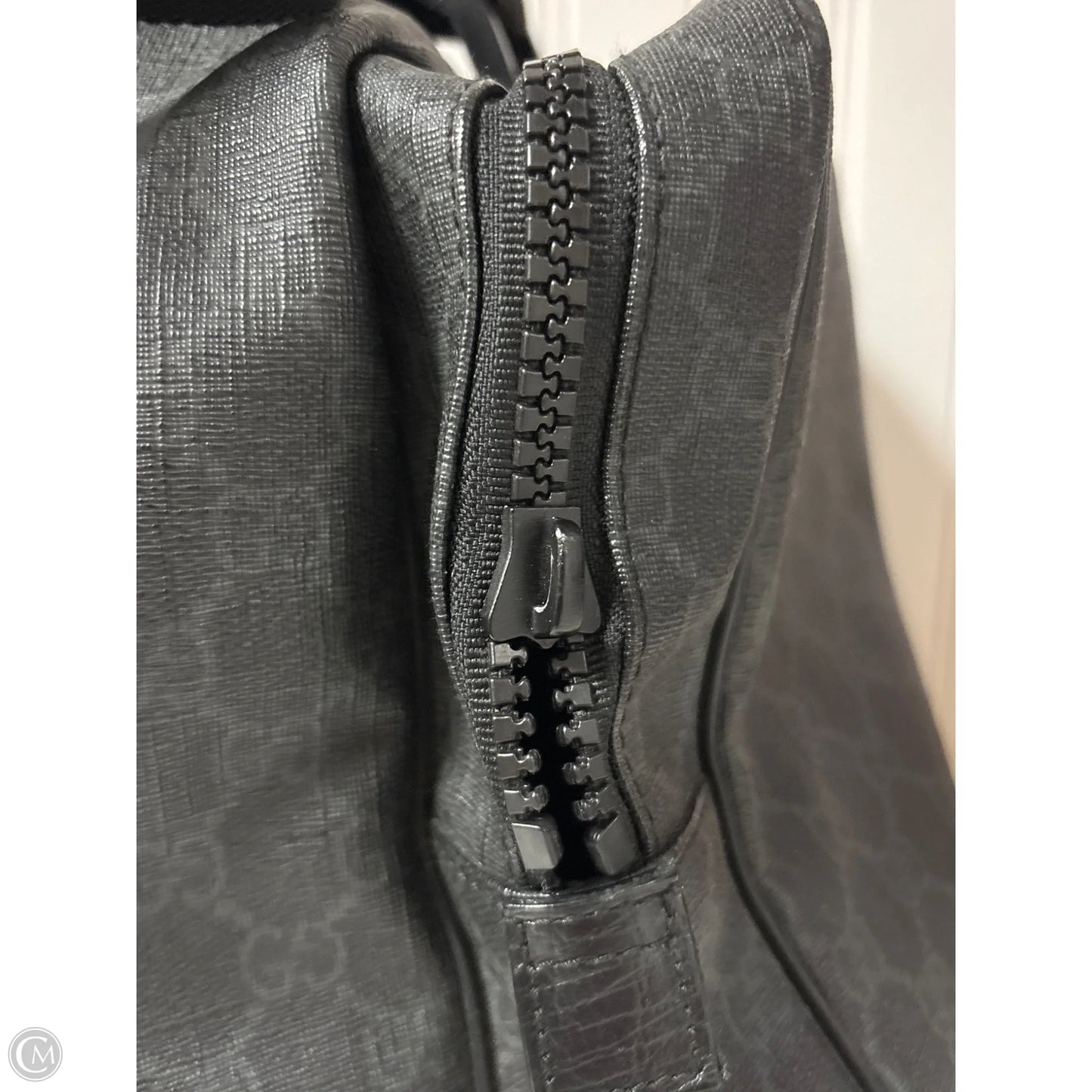 Duffle And Weekender Luxury Designer By Gucci, Size: Medium