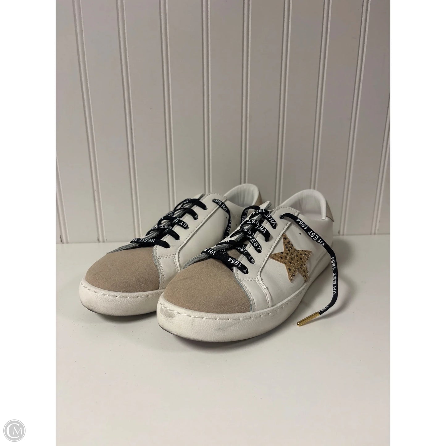 Shoes Sneakers By Vintage Havana In White, Size: 8.5
