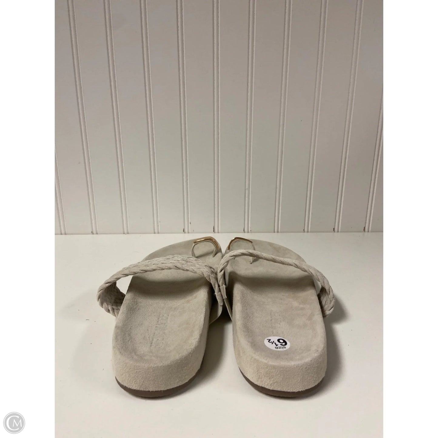 Sandals Flats By Steve Madden In Beige, Size: 6.5