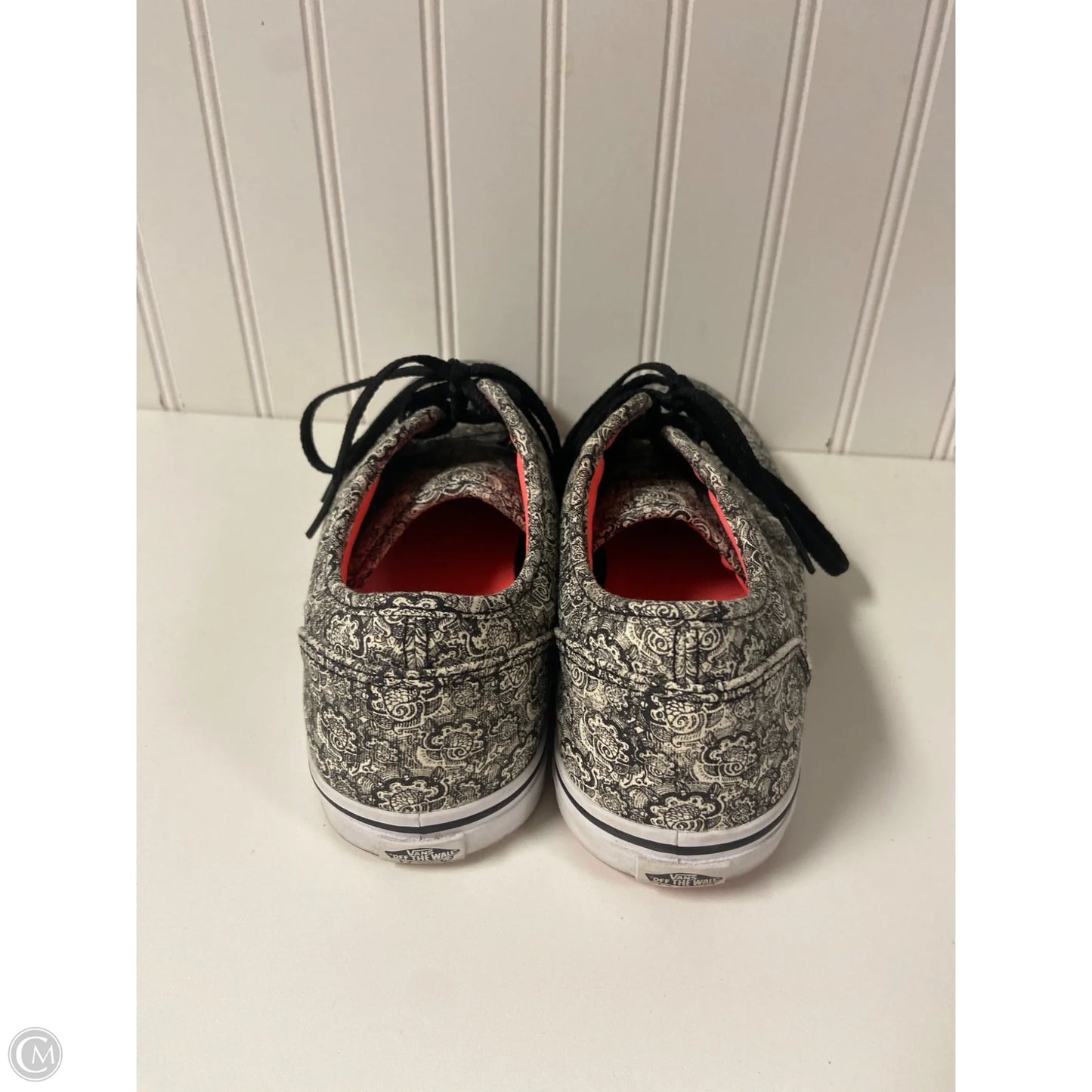 Shoes Sneakers By Vans In Black & White, Size: 9