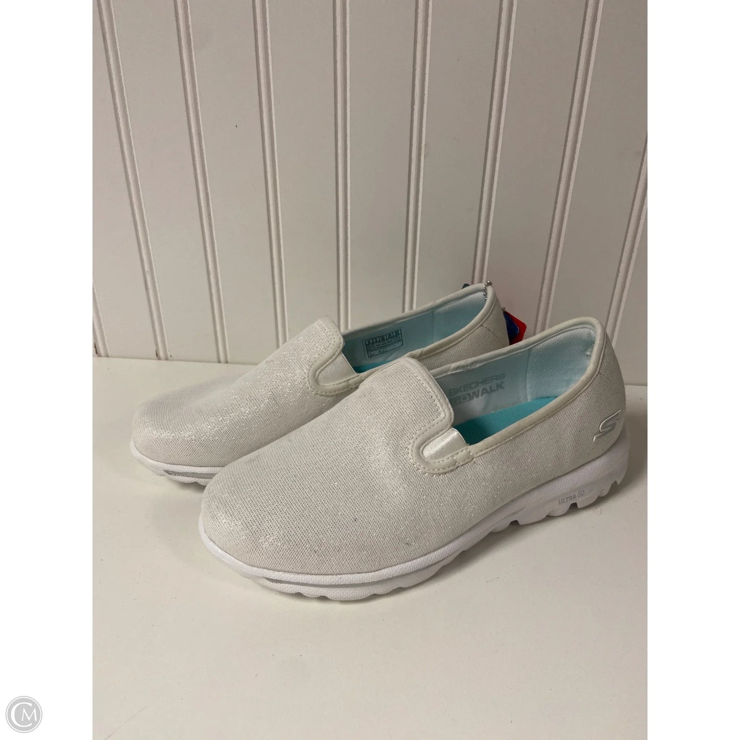 Shoes Flats By Skechers In White, Size: 6