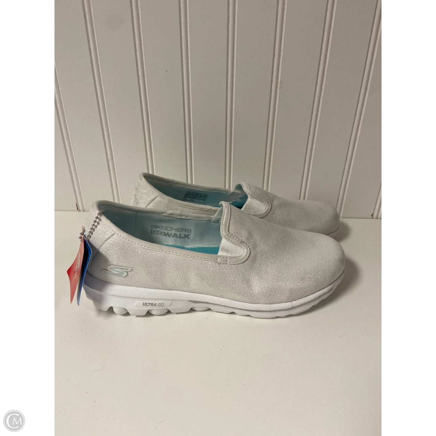 Shoes Flats By Skechers In White, Size: 6