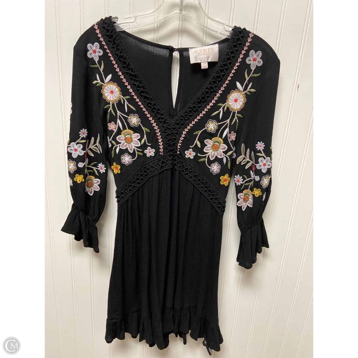 Dress Casual Short By Clothes Mentor In Black, Size: Xs