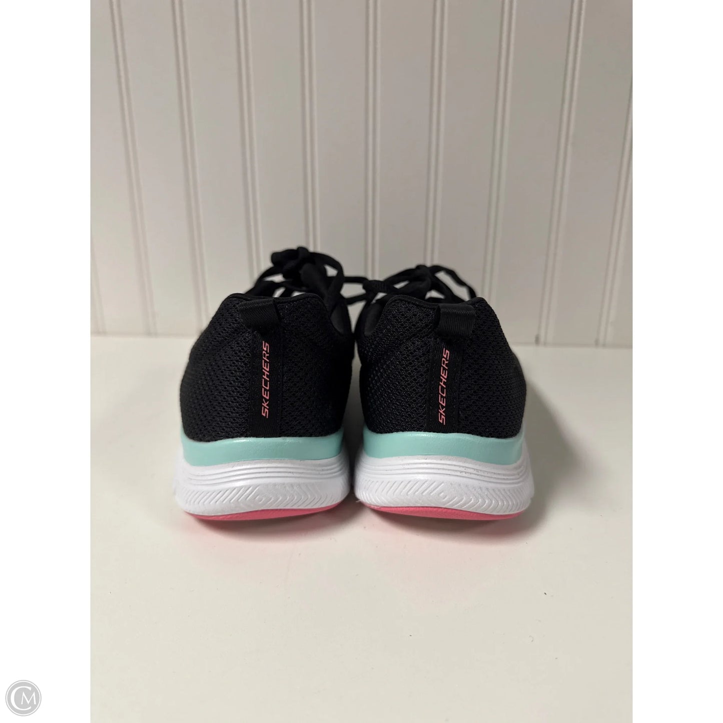 Shoes Athletic By Skechers In Black, Size: 8.5
