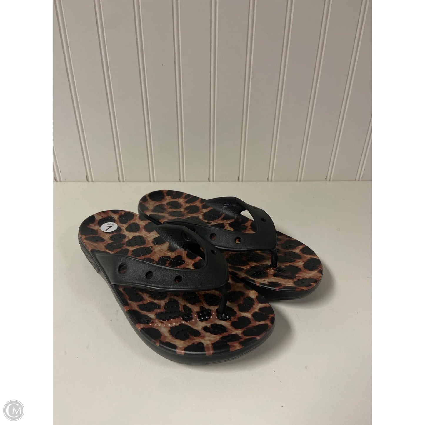 Sandals Flip Flops By Crocs In Animal Print, Size: 7