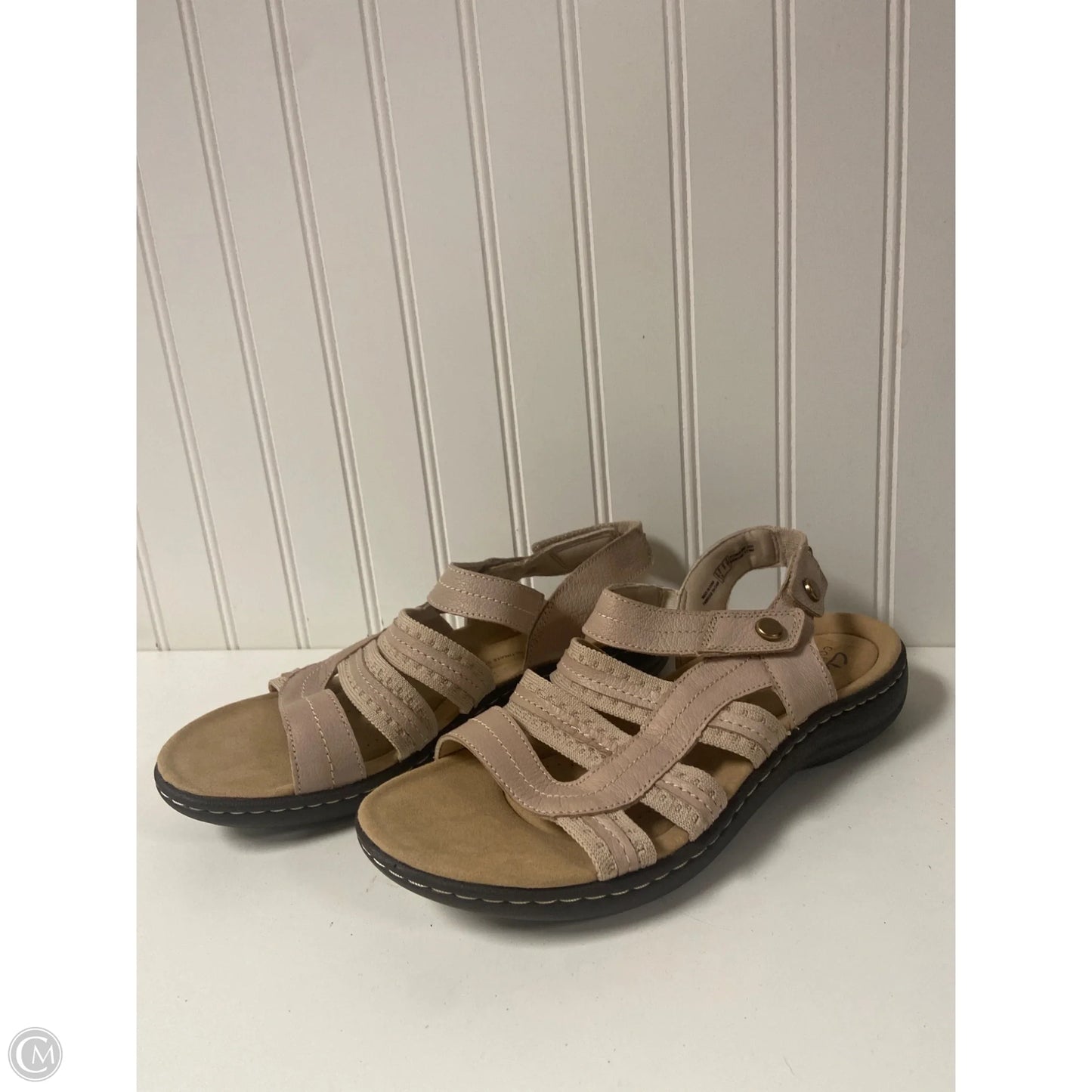 Sandals Flats By Clarks In Taupe, Size: 9