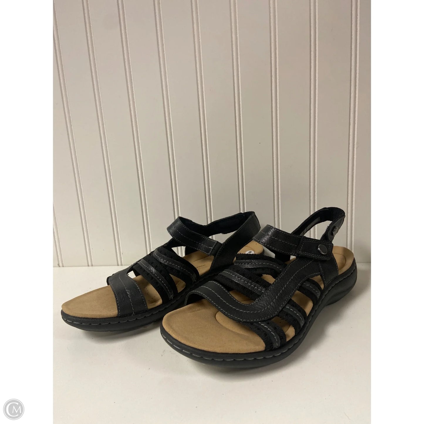Sandals Flats By Clarks In Black, Size: 9