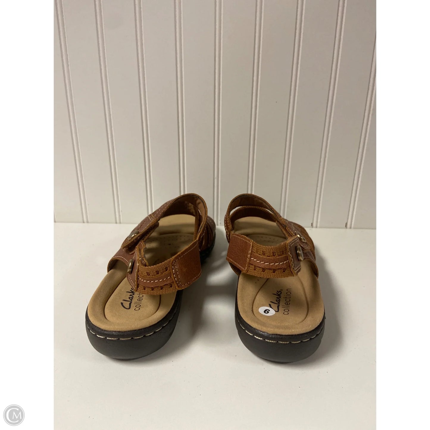 Sandals Flats By Clarks In Tan, Size: 9