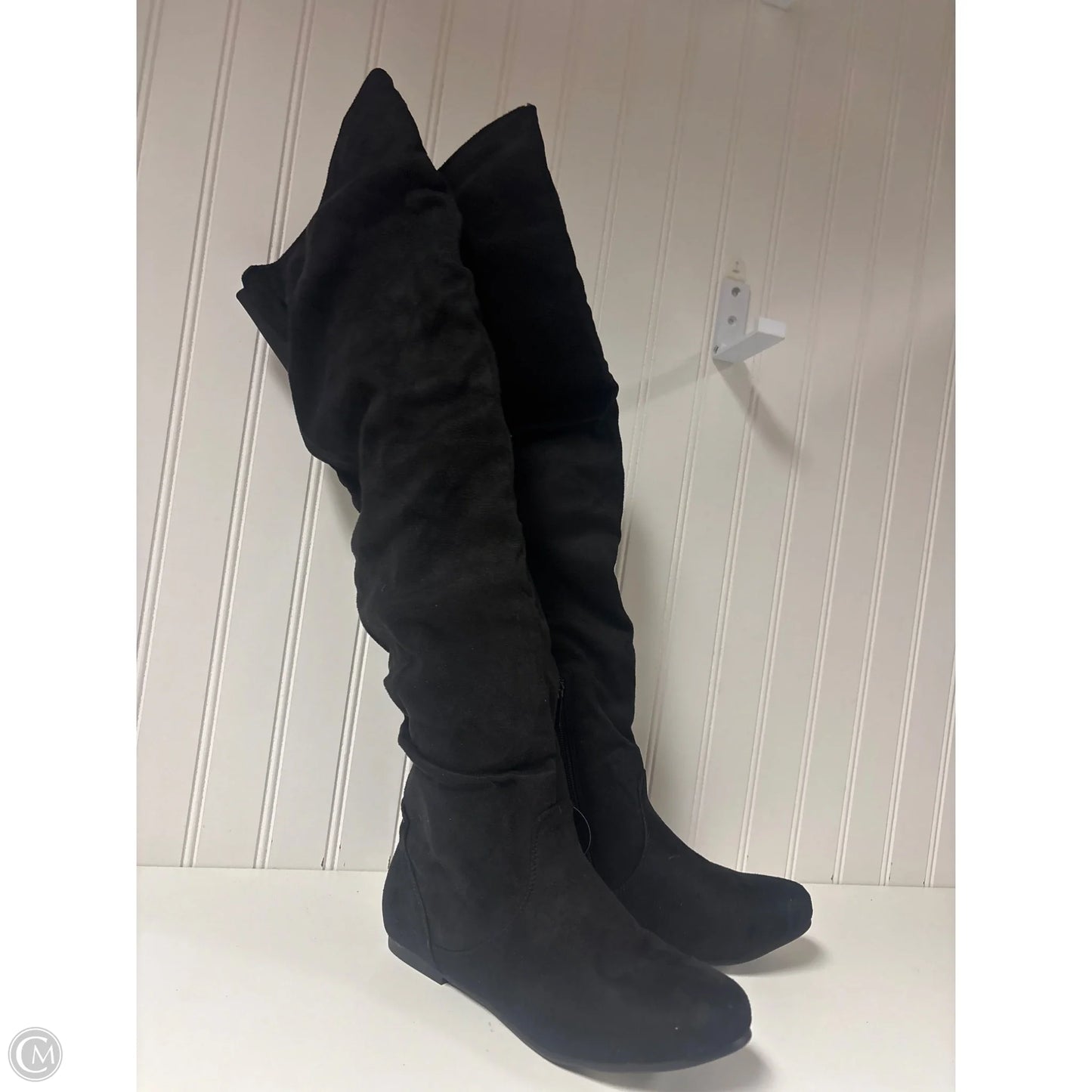Boots Knee Flats By Clothes Mentor In Black, Size: 8.5