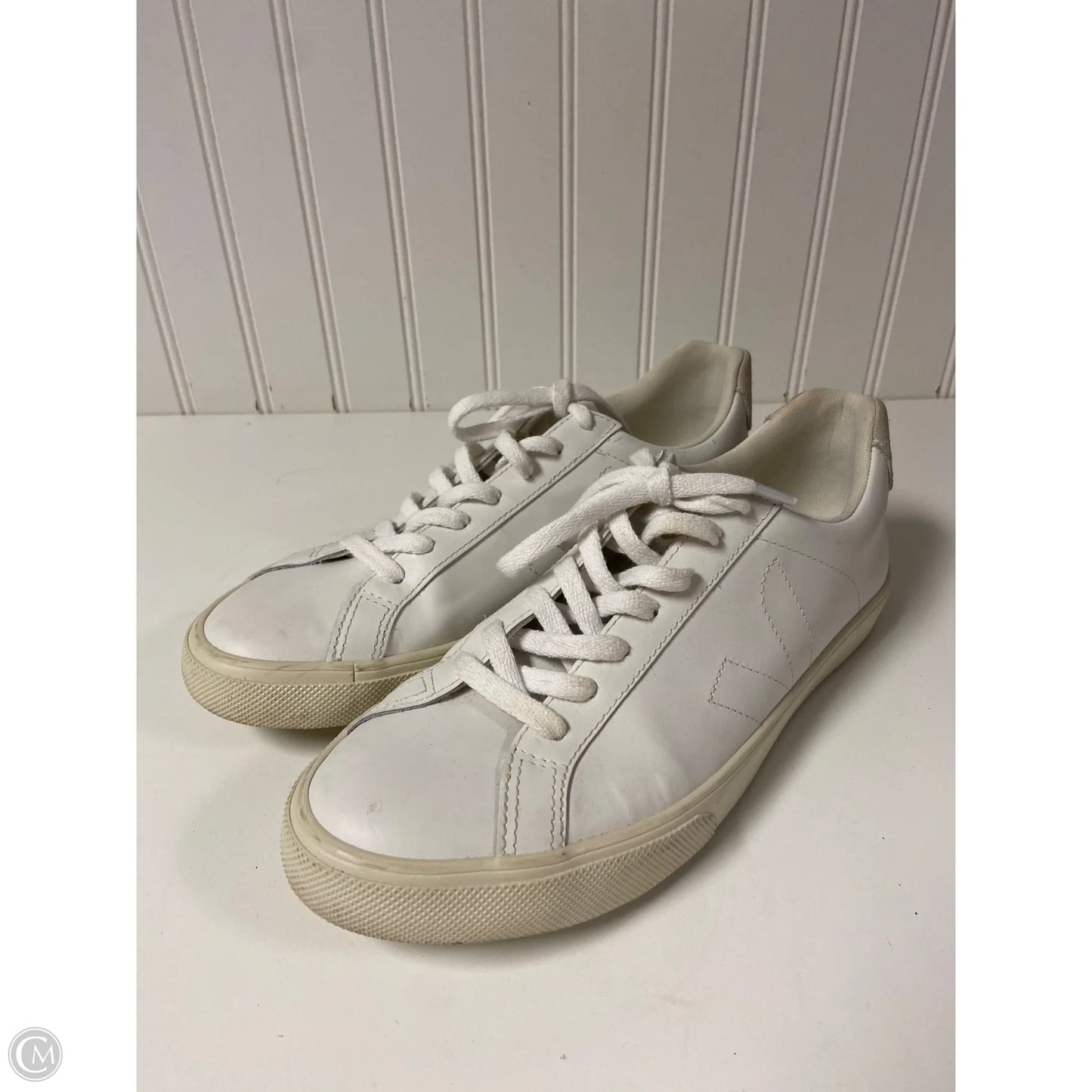 Shoes Sneakers By Veja In White, Size: 10