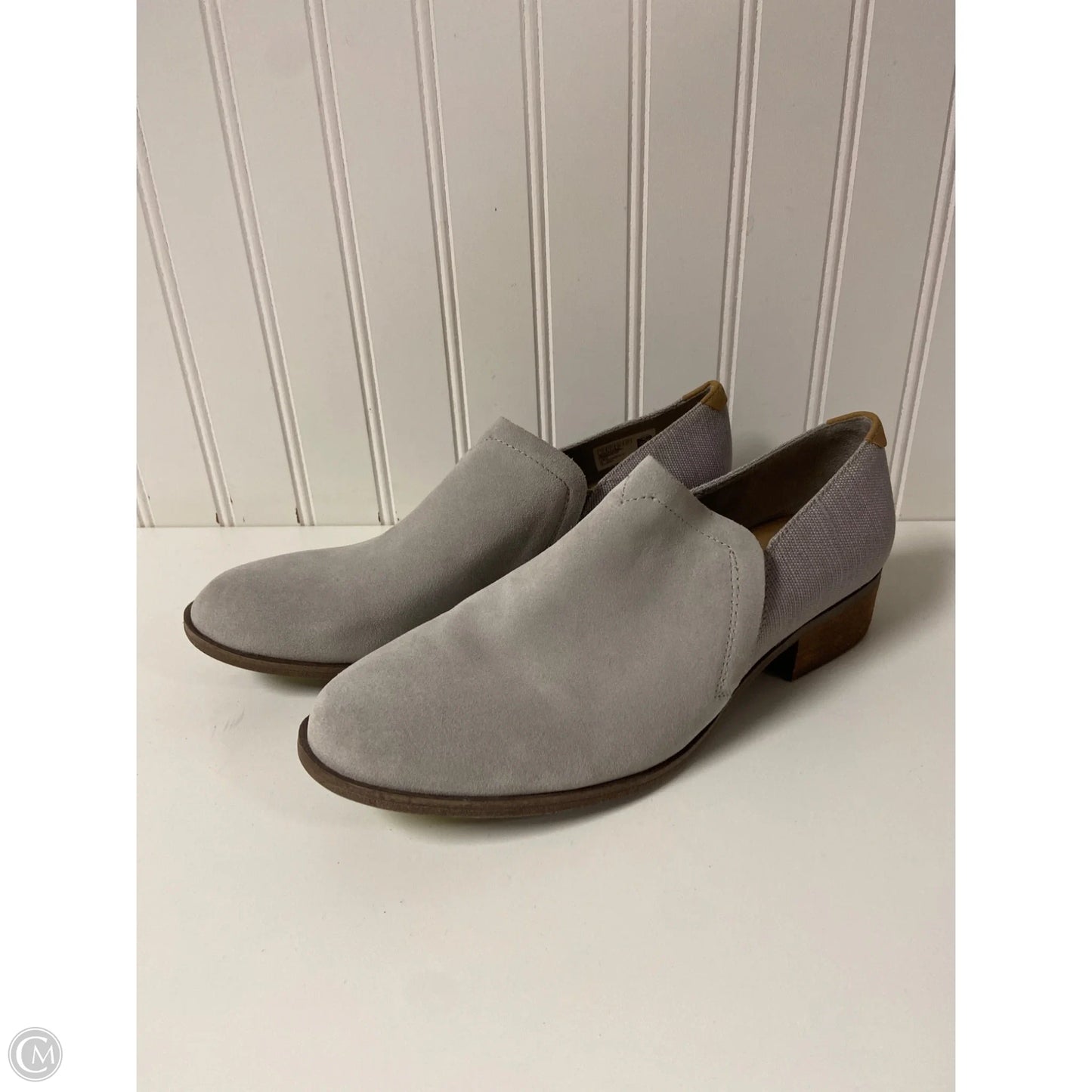 Shoes Flats By Toms In Grey, Size: 10