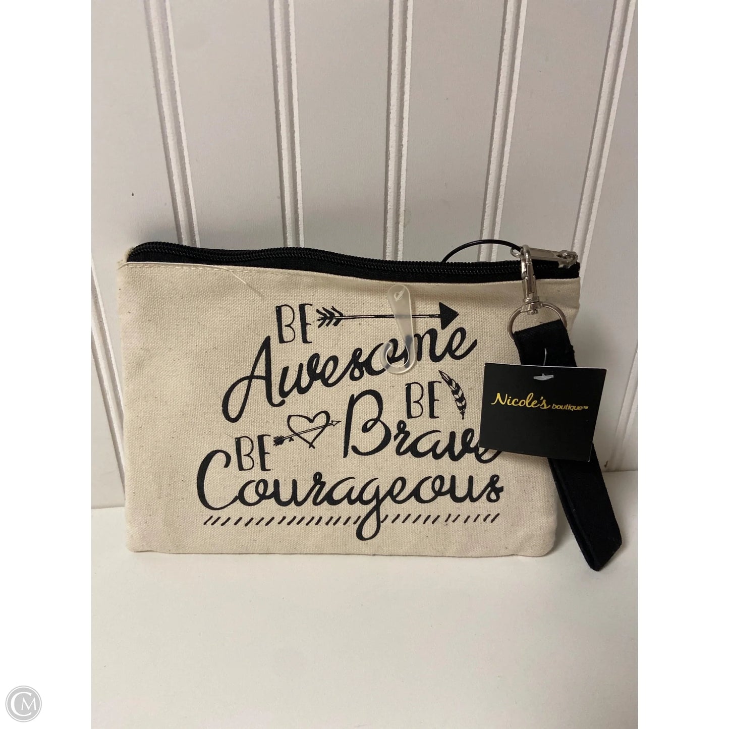 Wristlet By Clothes Mentor, Size: Large