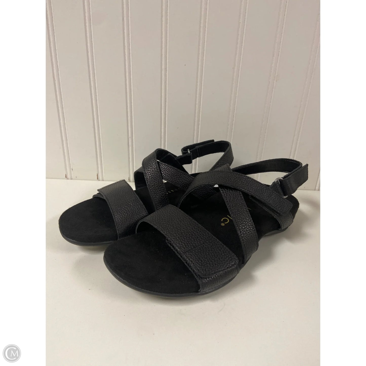 Sandals Flats By Vionic In Black, Size: 7