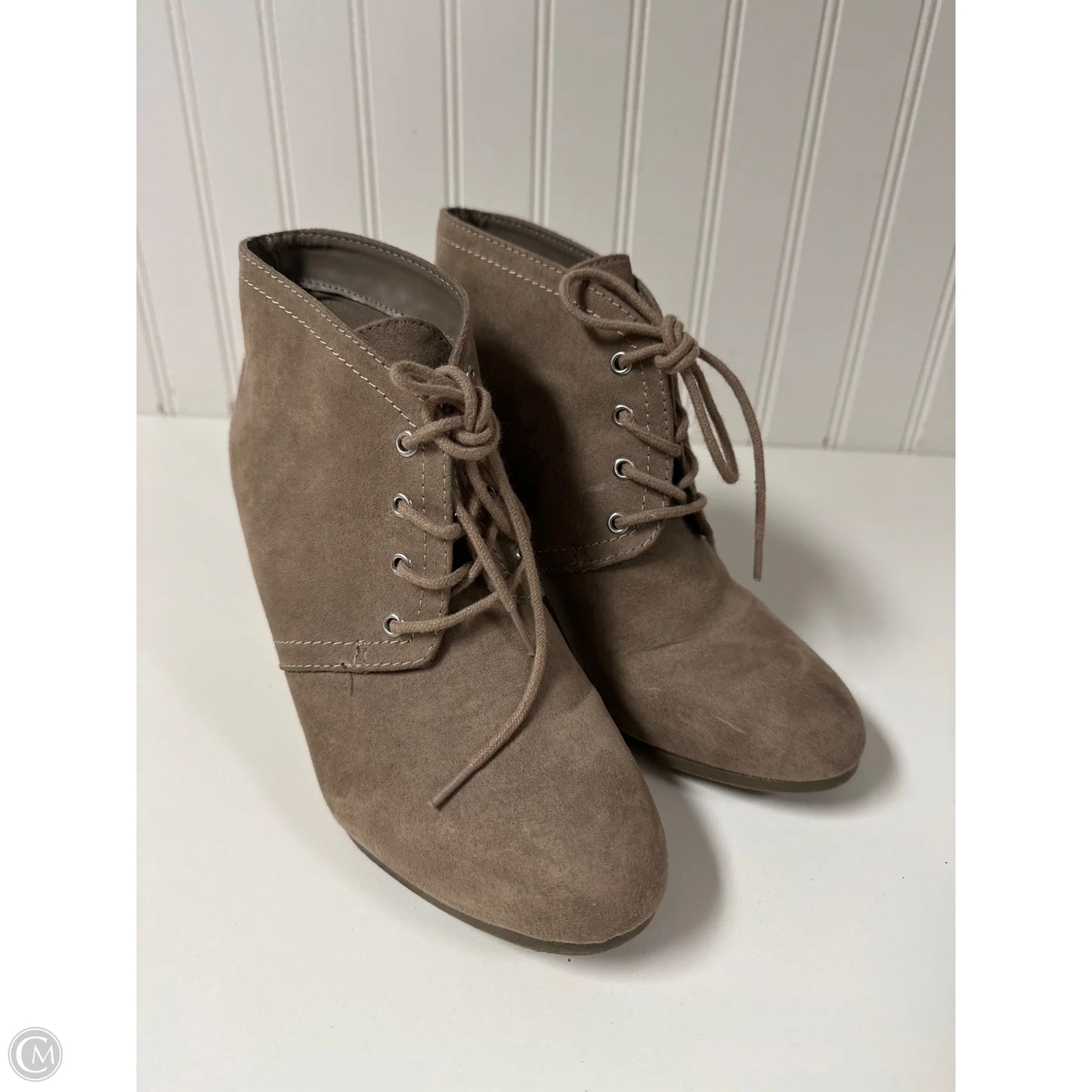 Boots Ankle Heels By Clothes Mentor In Beige, Size: 7