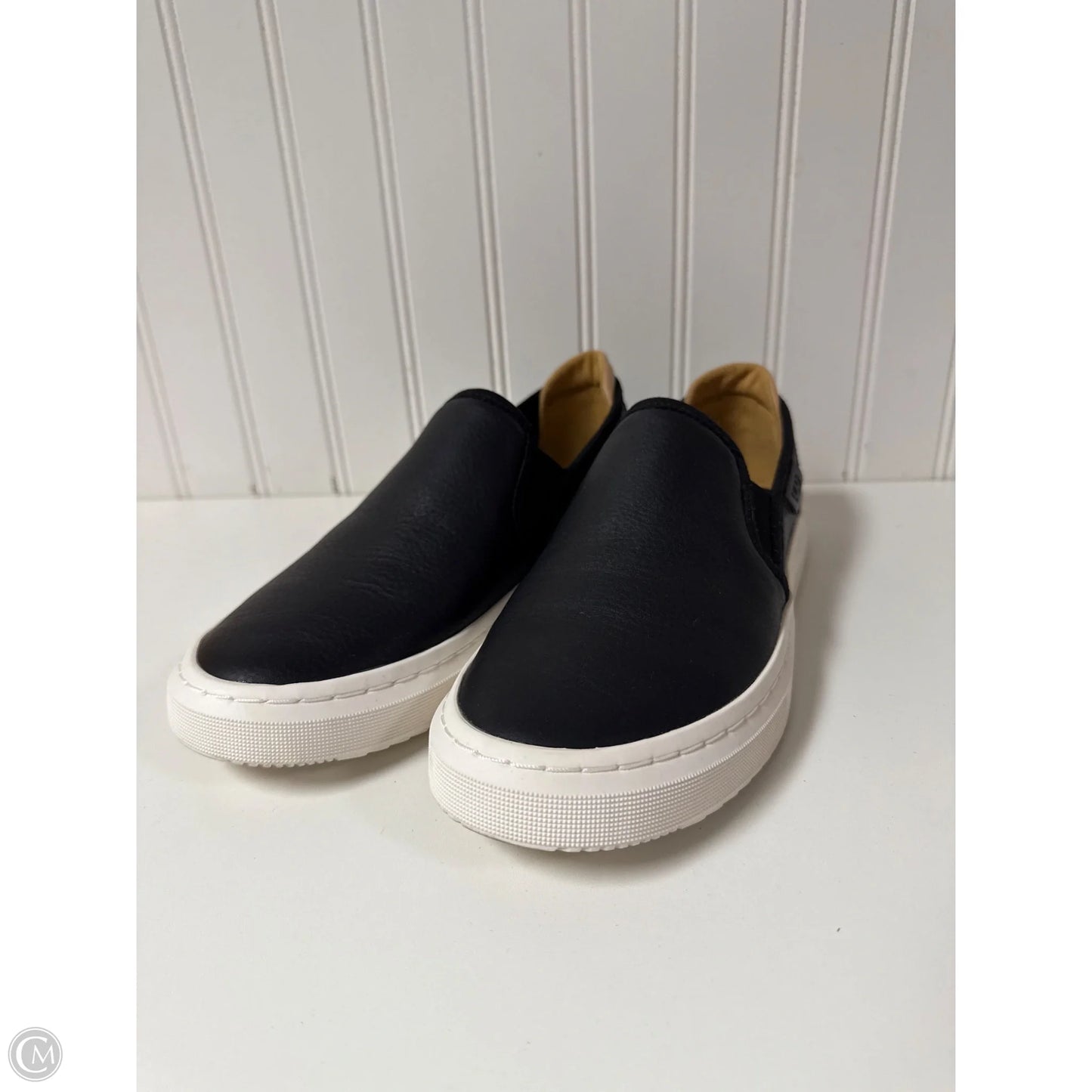 Shoes Designer By Ugg In Black & Brown, Size: 7.5