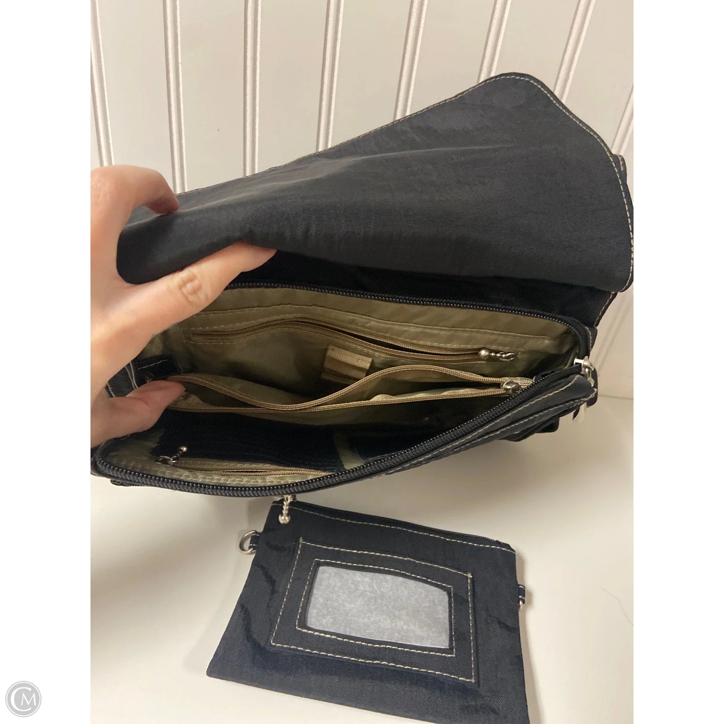 Crossbody By Baggallini, Size: Medium