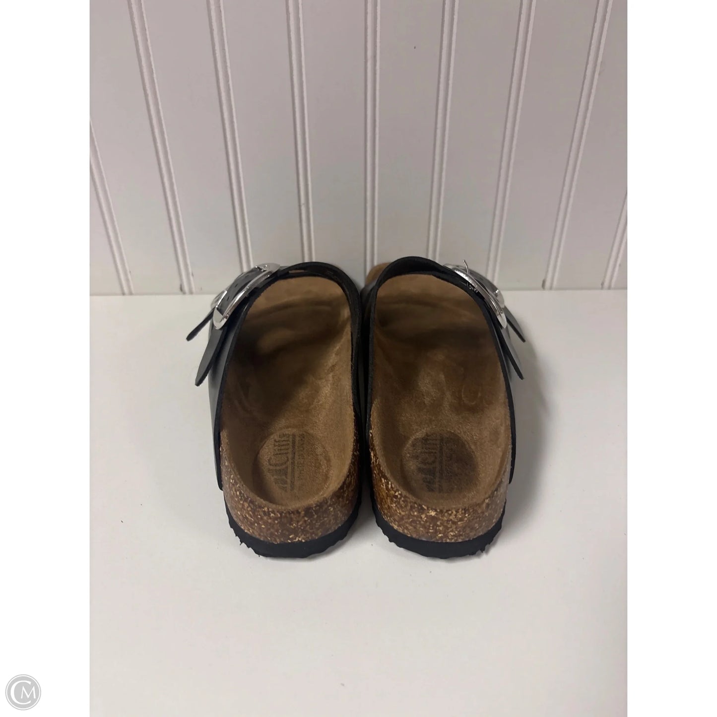 Sandals Flats By Clothes Mentor In Black & Brown, Size: 9