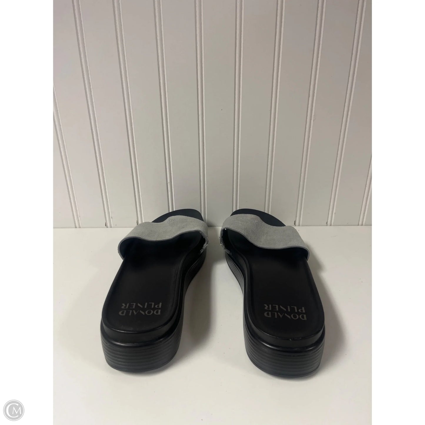 Sandals Flats By Donald Pliner In Black & Silver, Size: 8.5