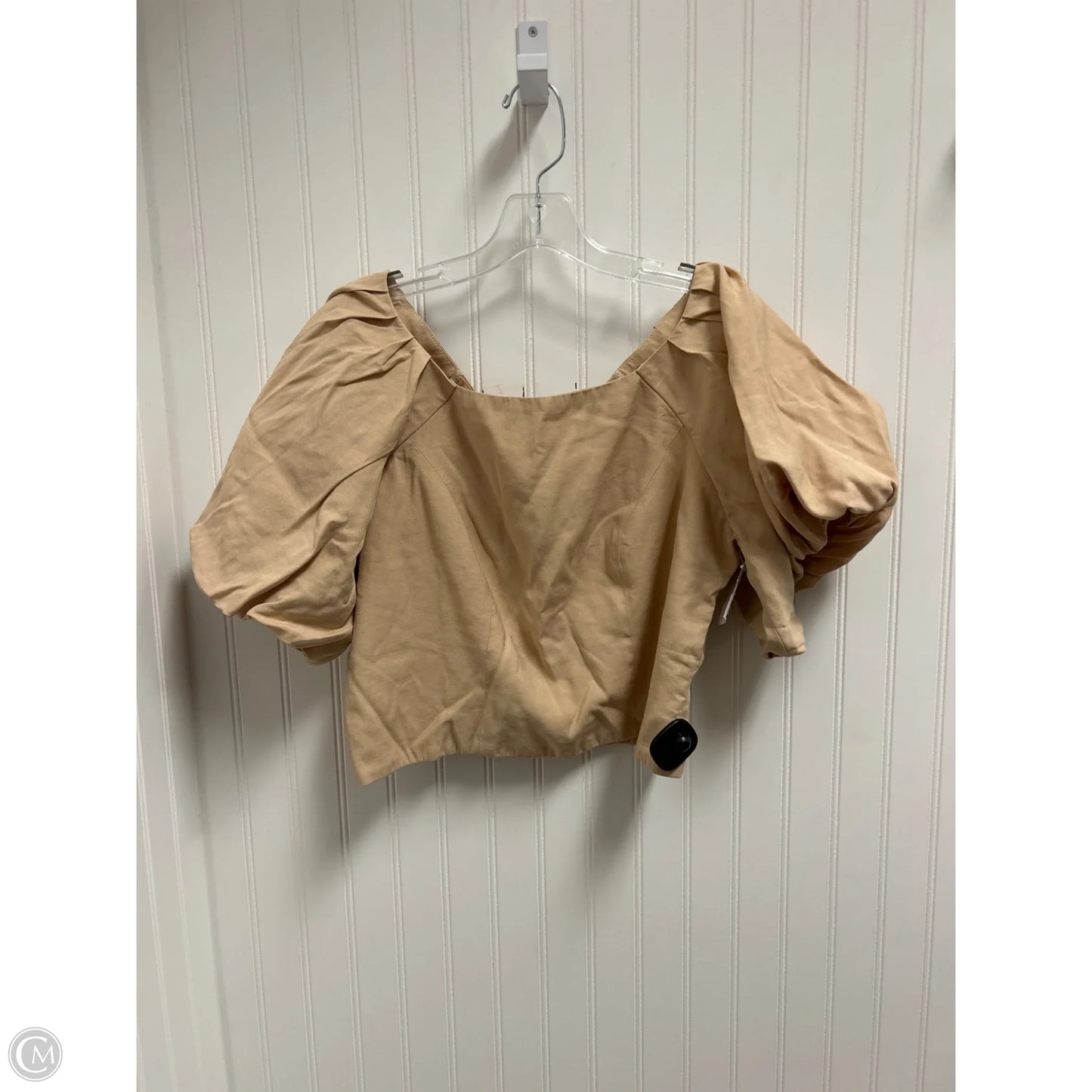 Top Short Sleeve By Clothes Mentor In Beige, Size: L