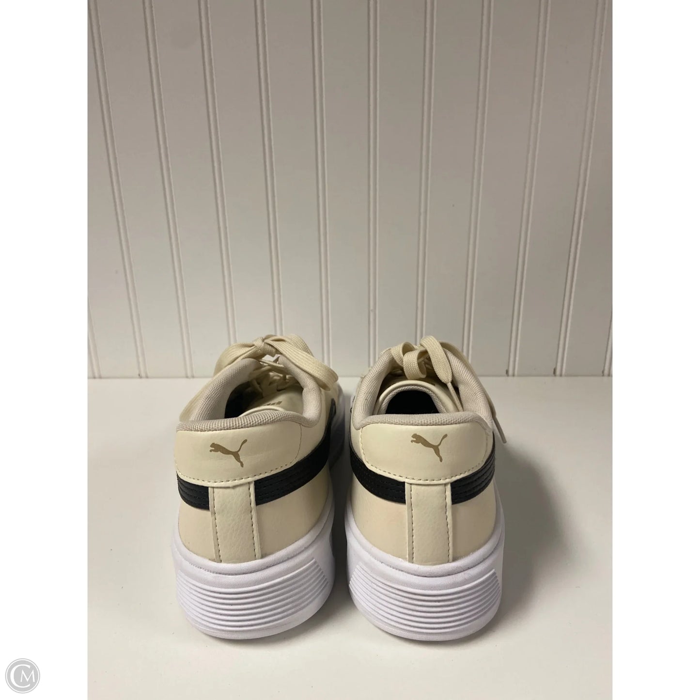 Shoes Sneakers By Puma In Beige, Size: 11