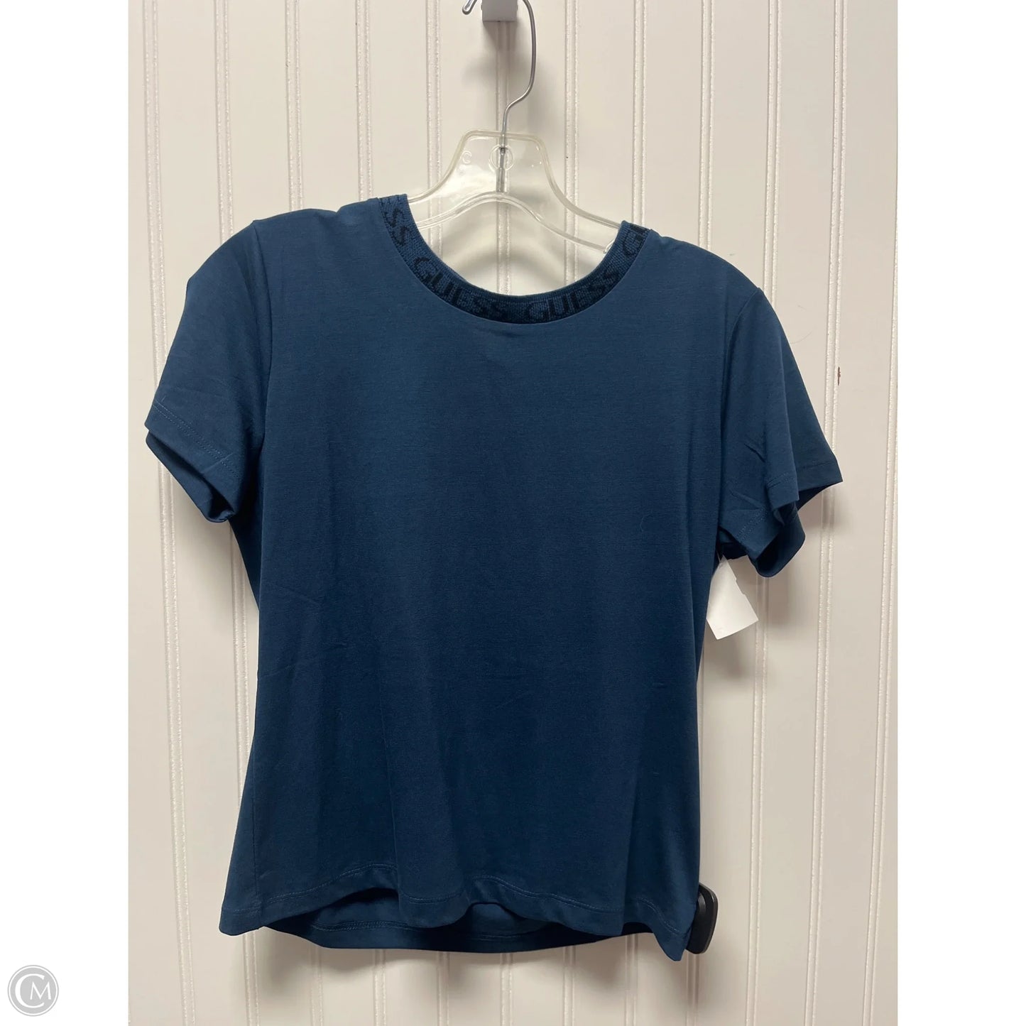 Top Short Sleeve By Guess In Blue, Size: M