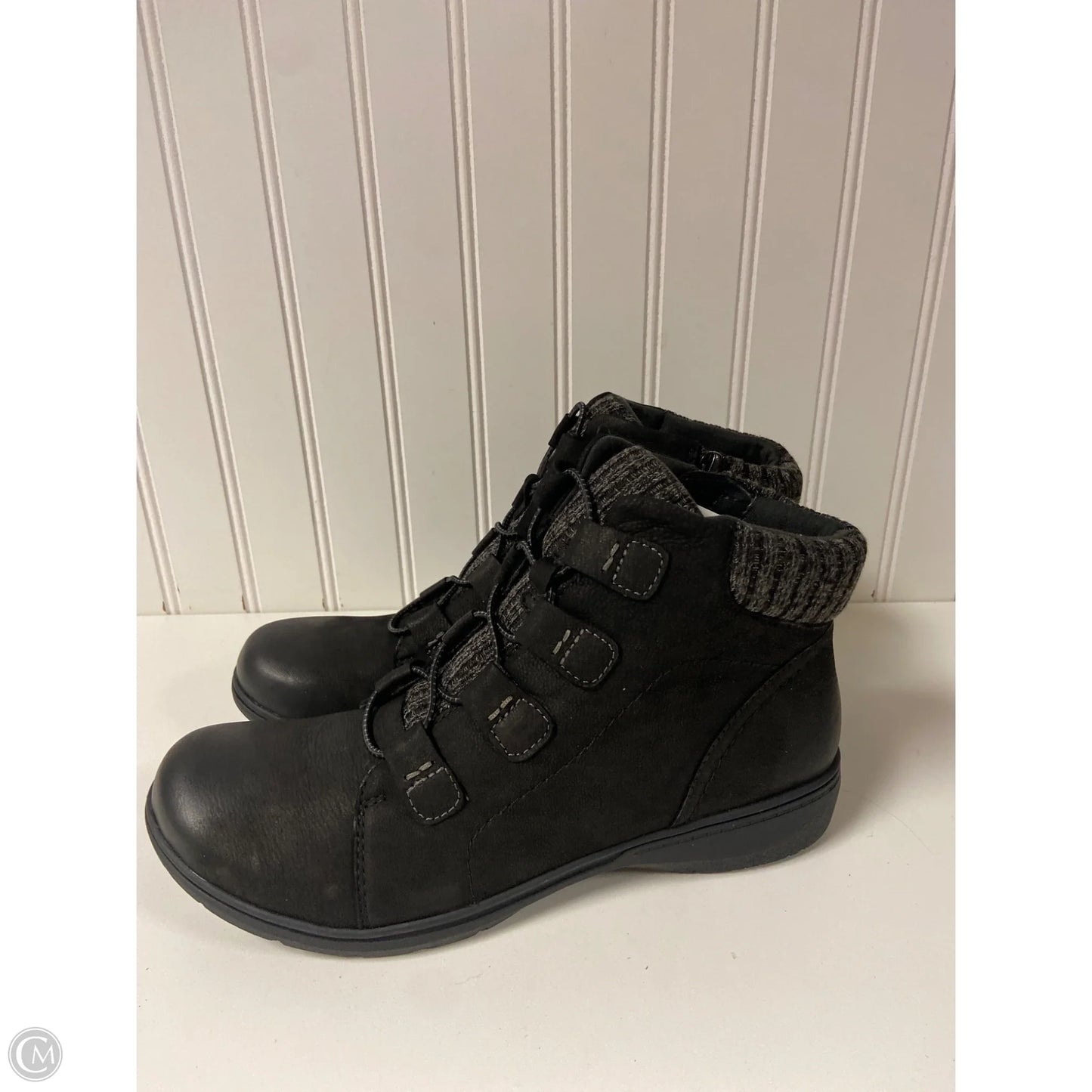 Boots Ankle Flats By Clarks In Black, Size: 10