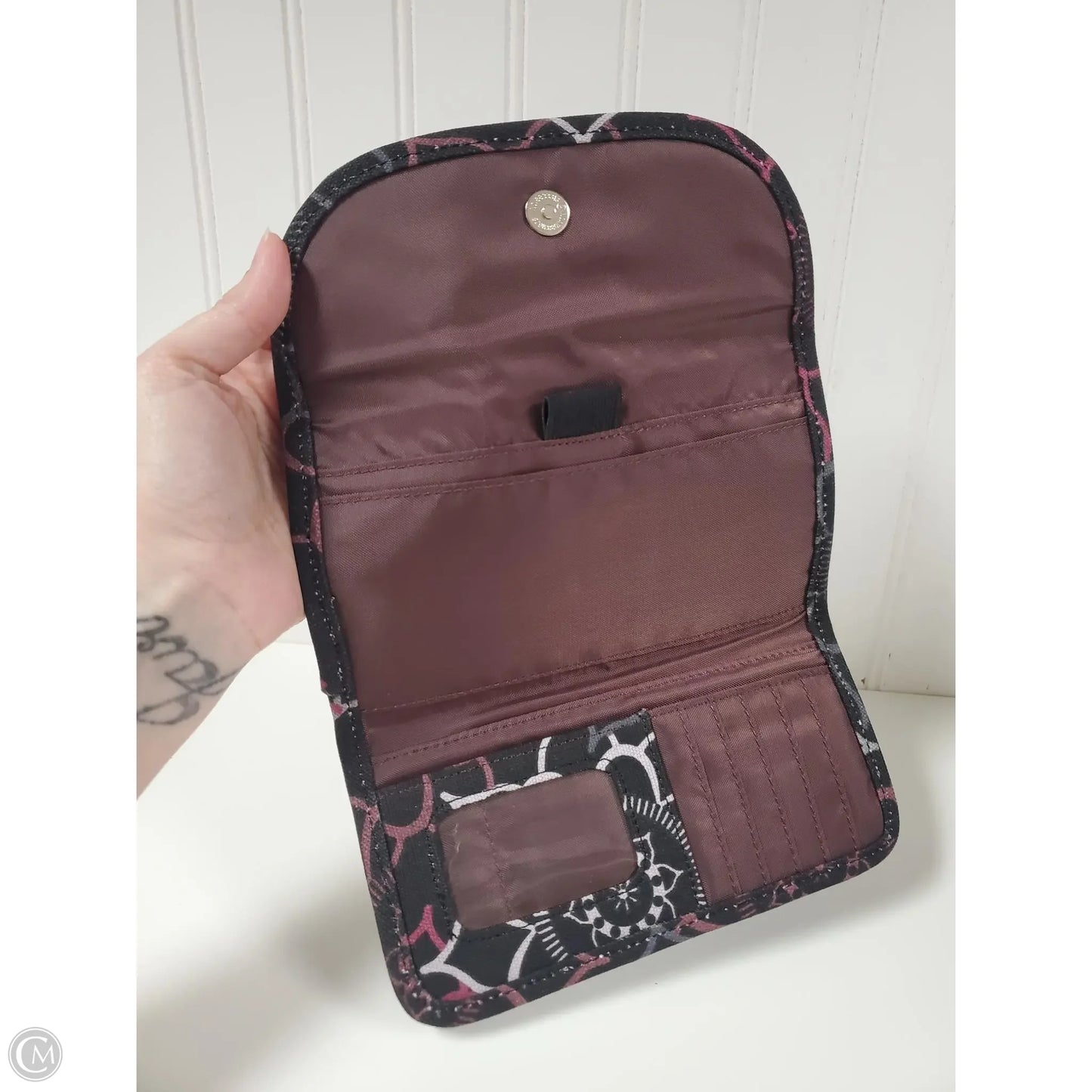 Wallet By Kavu, Size: Medium