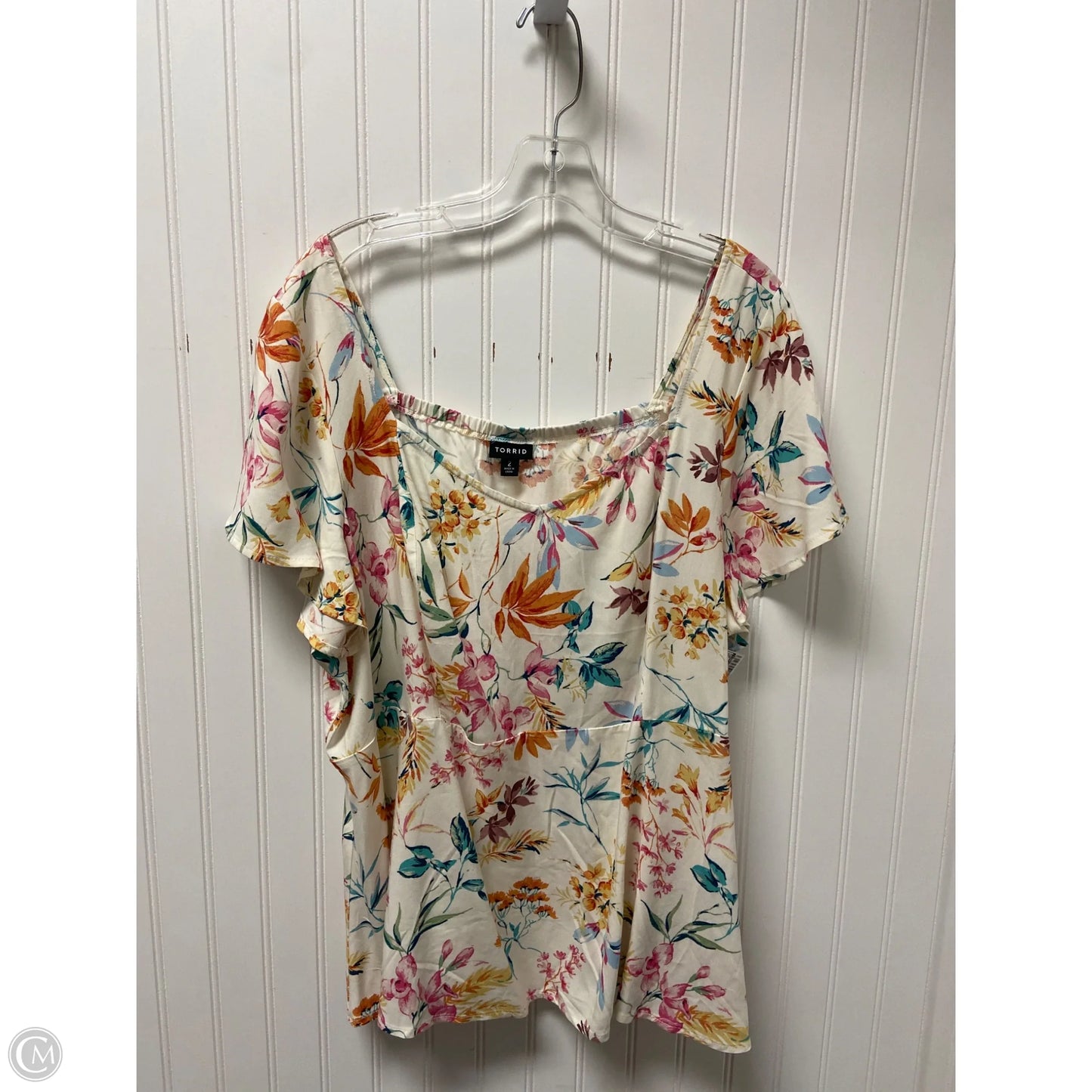 Top Short Sleeve By Torrid In Cream, Size: 2x