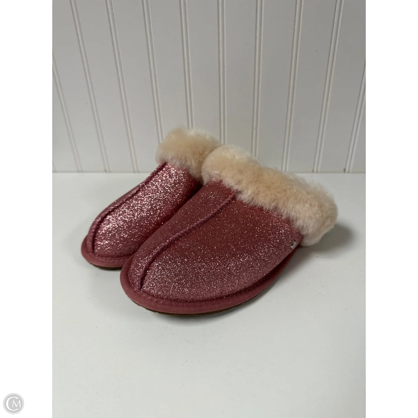 Slippers Designer By Ugg In Pink, Size: 9