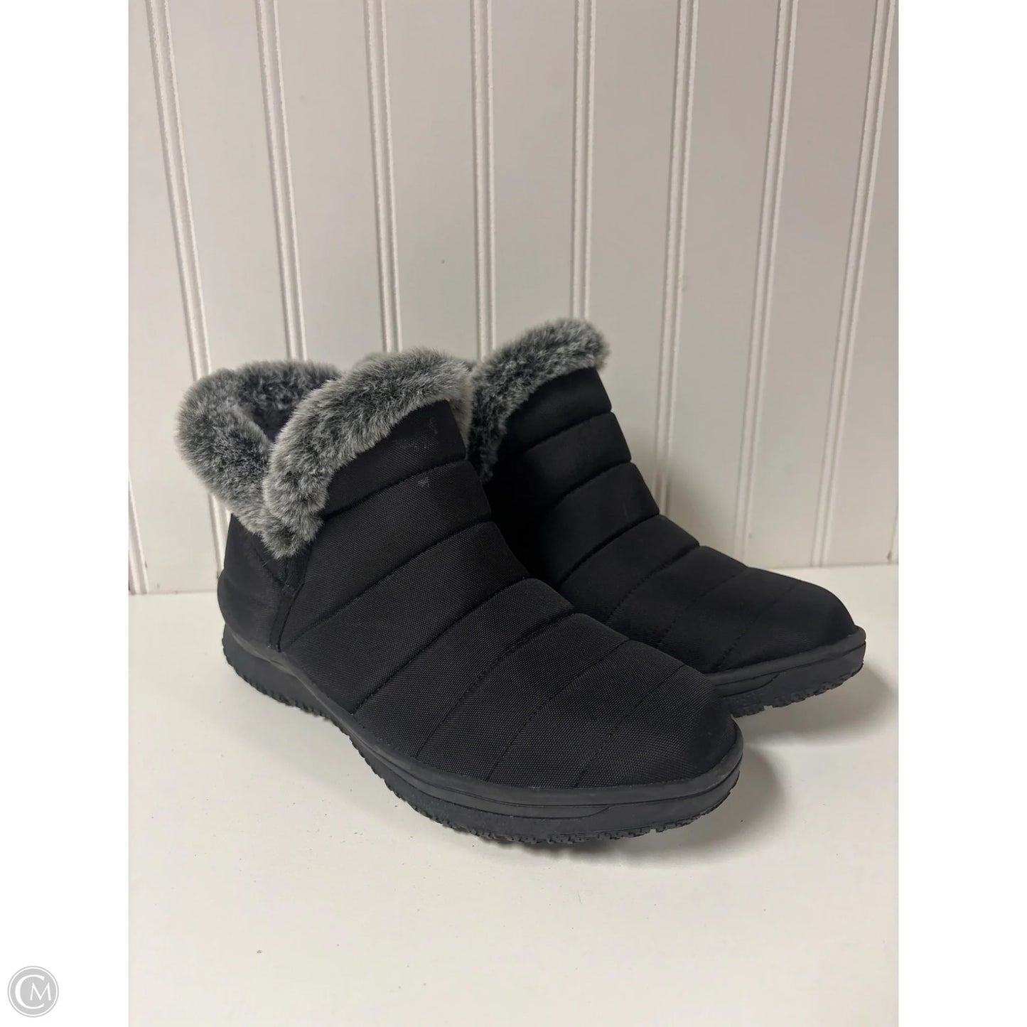 Boots Ankle Flats By Clothes Mentor In Black, Size: 6