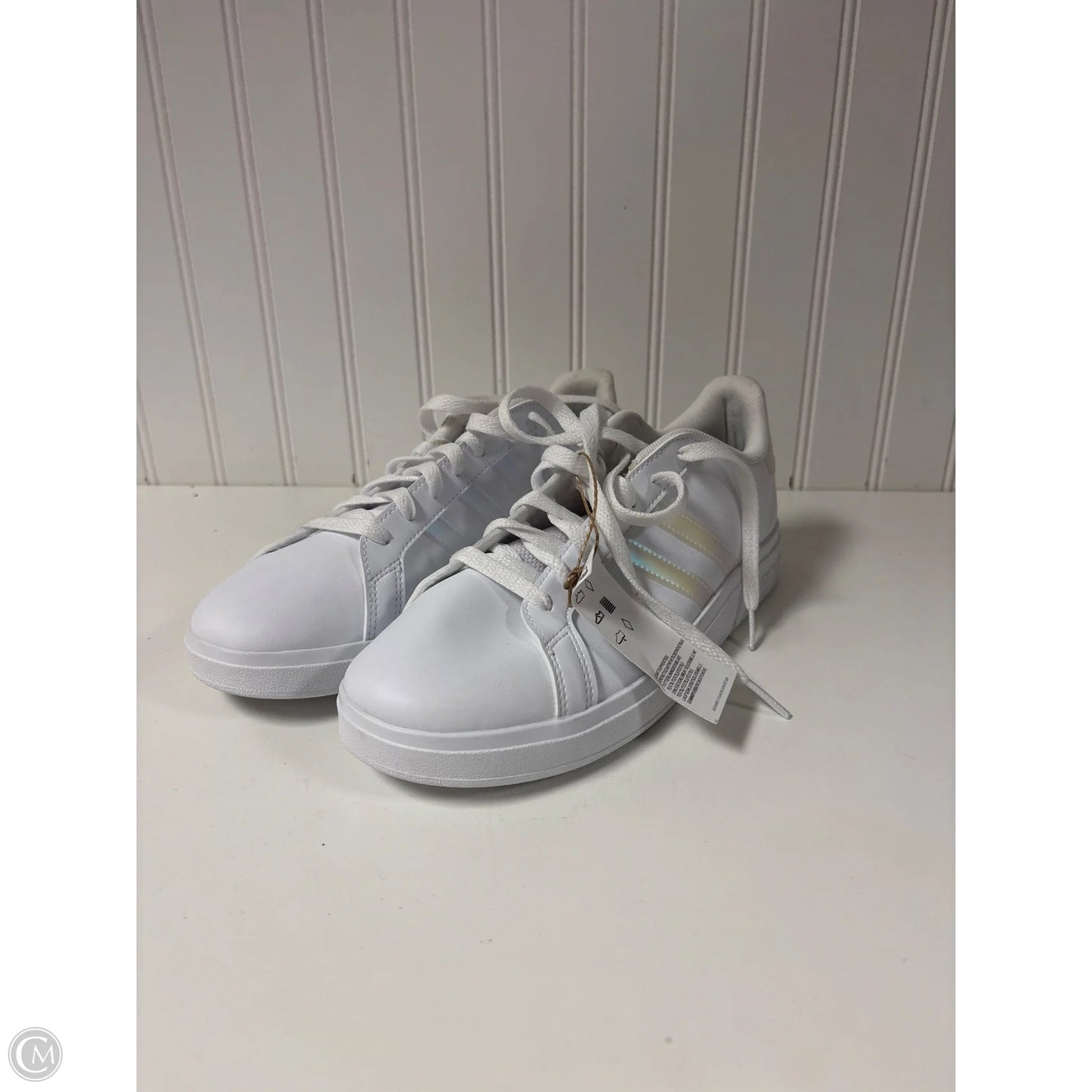 Shoes Sneakers By Adidas In White, Size: 7