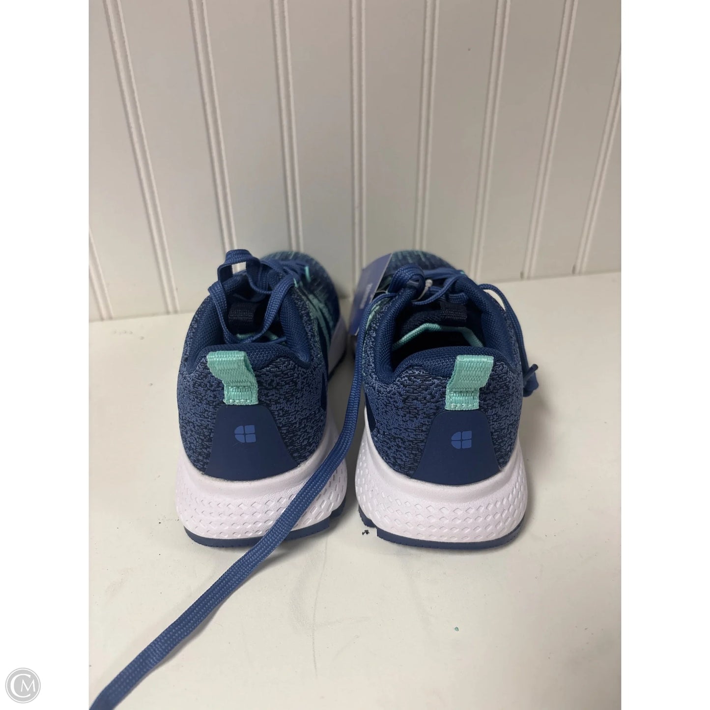Shoes Athletic By Clothes Mentor In Blue & Green, Size: 5.5