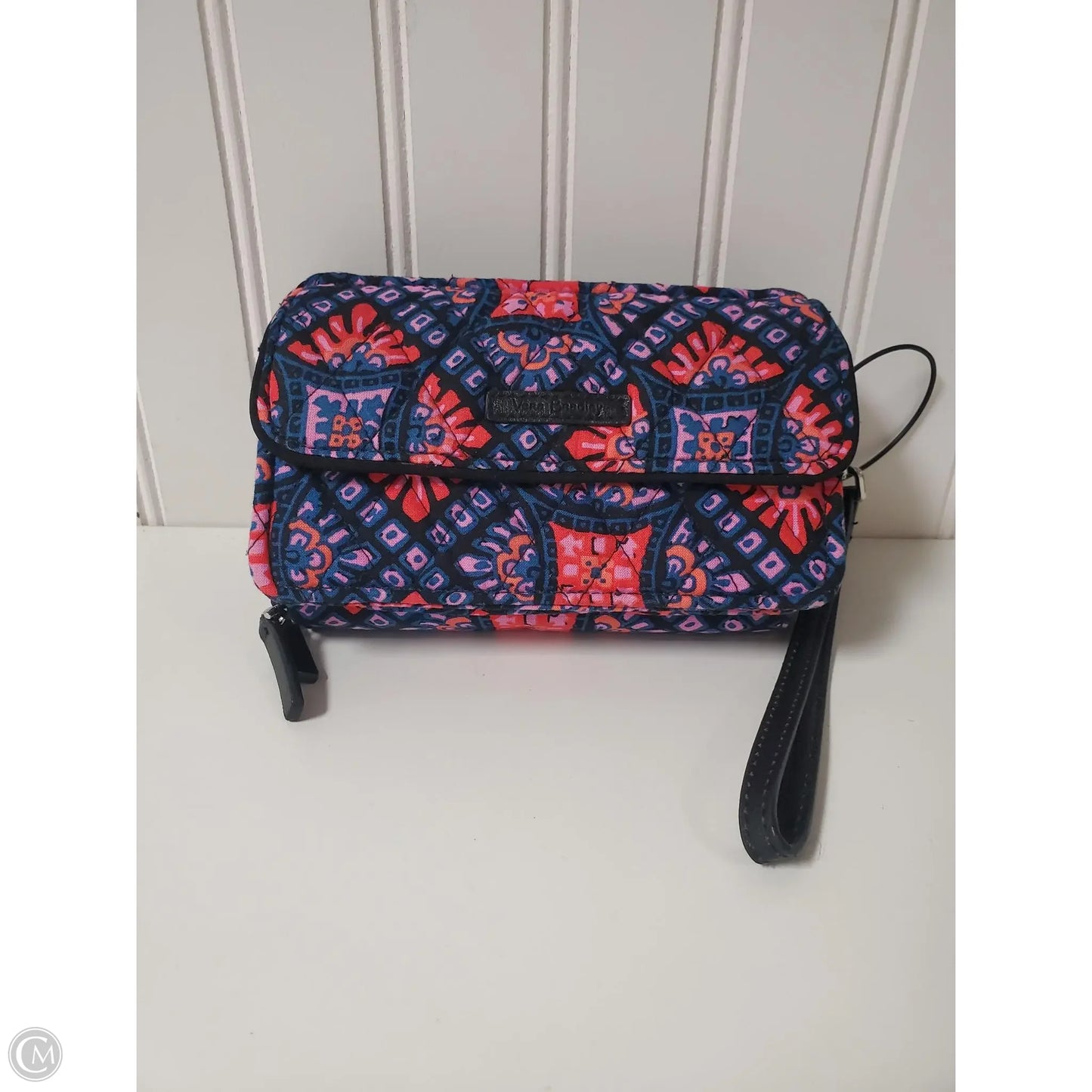 Wristlet By Vera Bradley, Size: Small