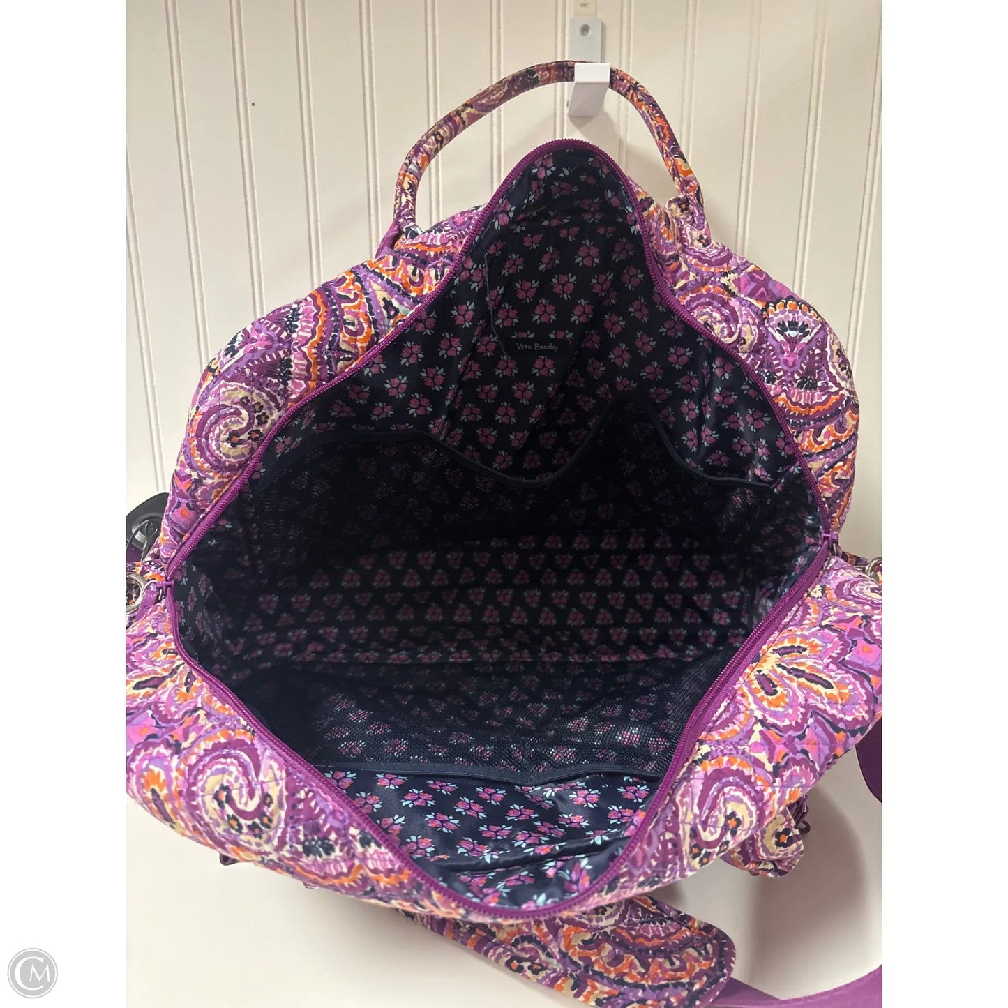 Luggage By Vera Bradley, Size: Large
