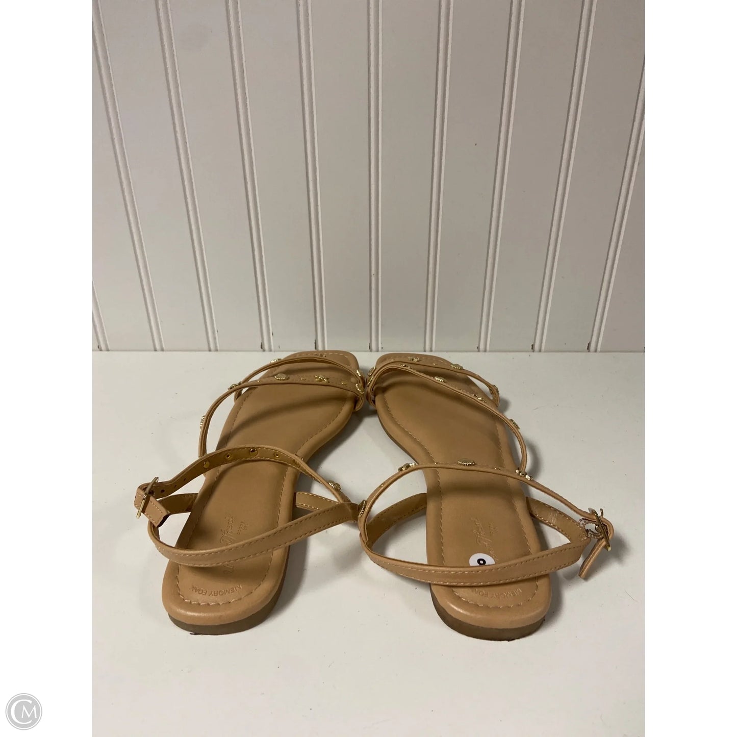 Sandals Flats By Universal Thread In Tan, Size: 8