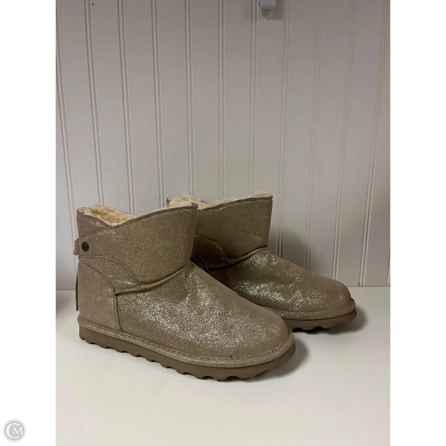 Boots Ankle Flats By Bearpaw In Taupe, Size: 10