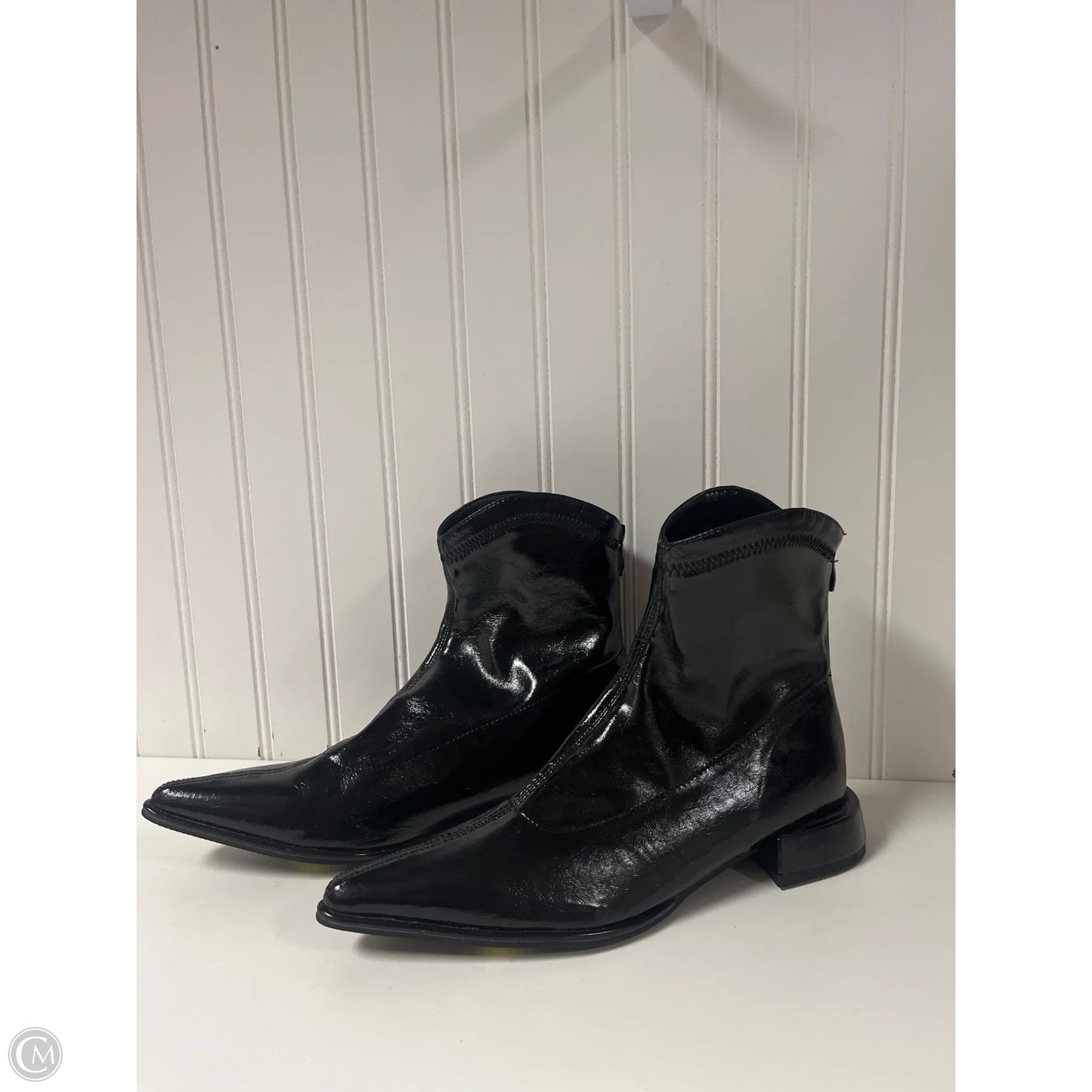 Boots Ankle Heels By Clothes Mentor In Black, Size: 7.5