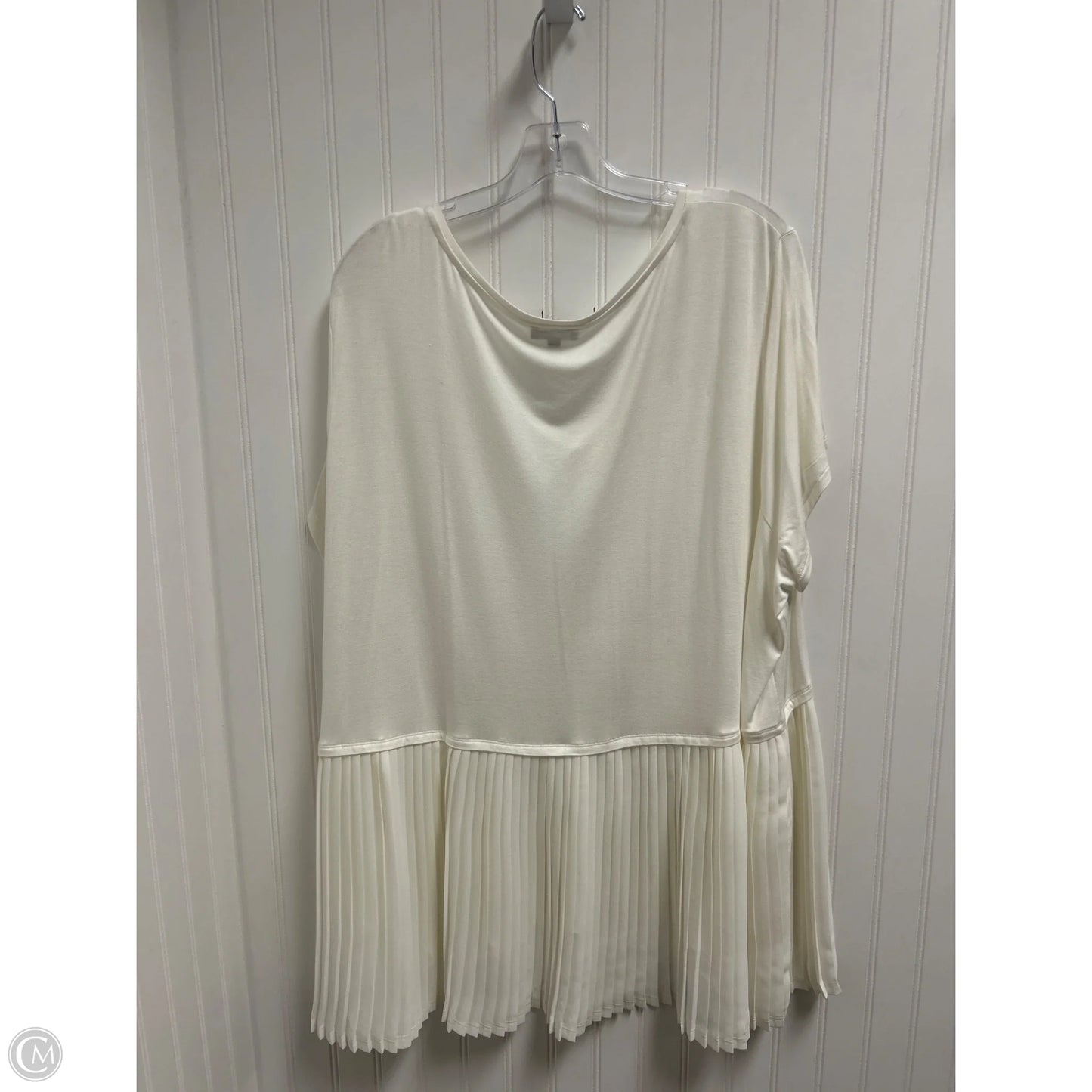 Top Short Sleeve By Clothes Mentor In White, Size: 3x