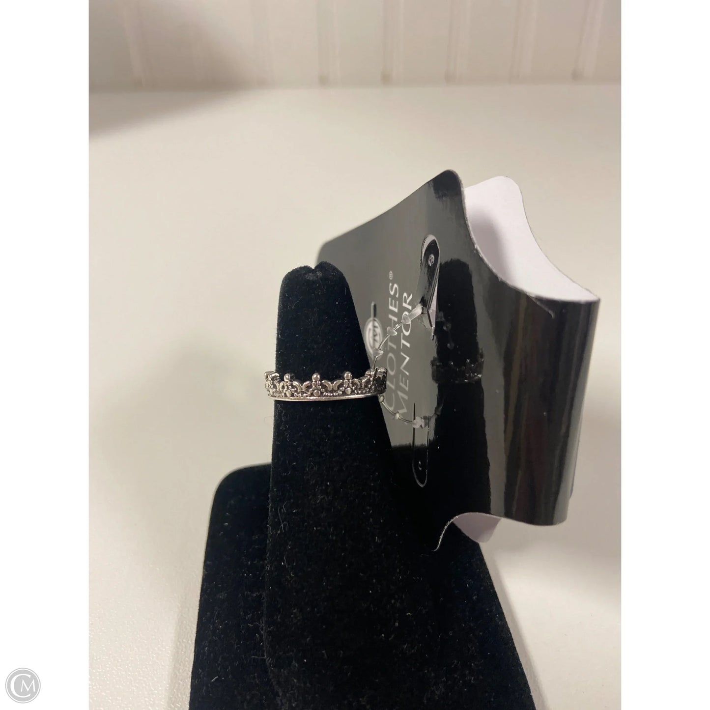 Ring Band By Clothes Mentor, Size: 6.5