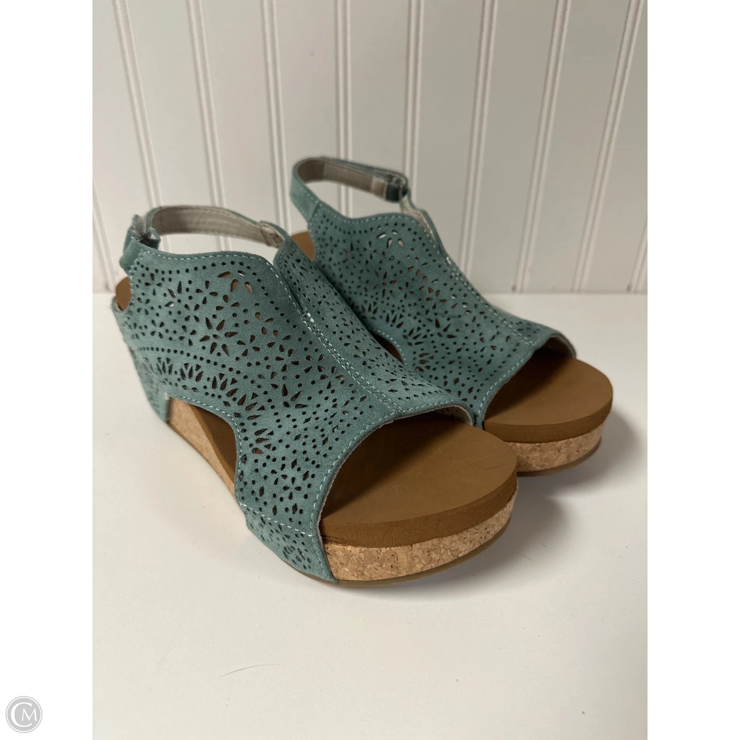 Sandals Heels Wedge By Very G In Green, Size: 6.5