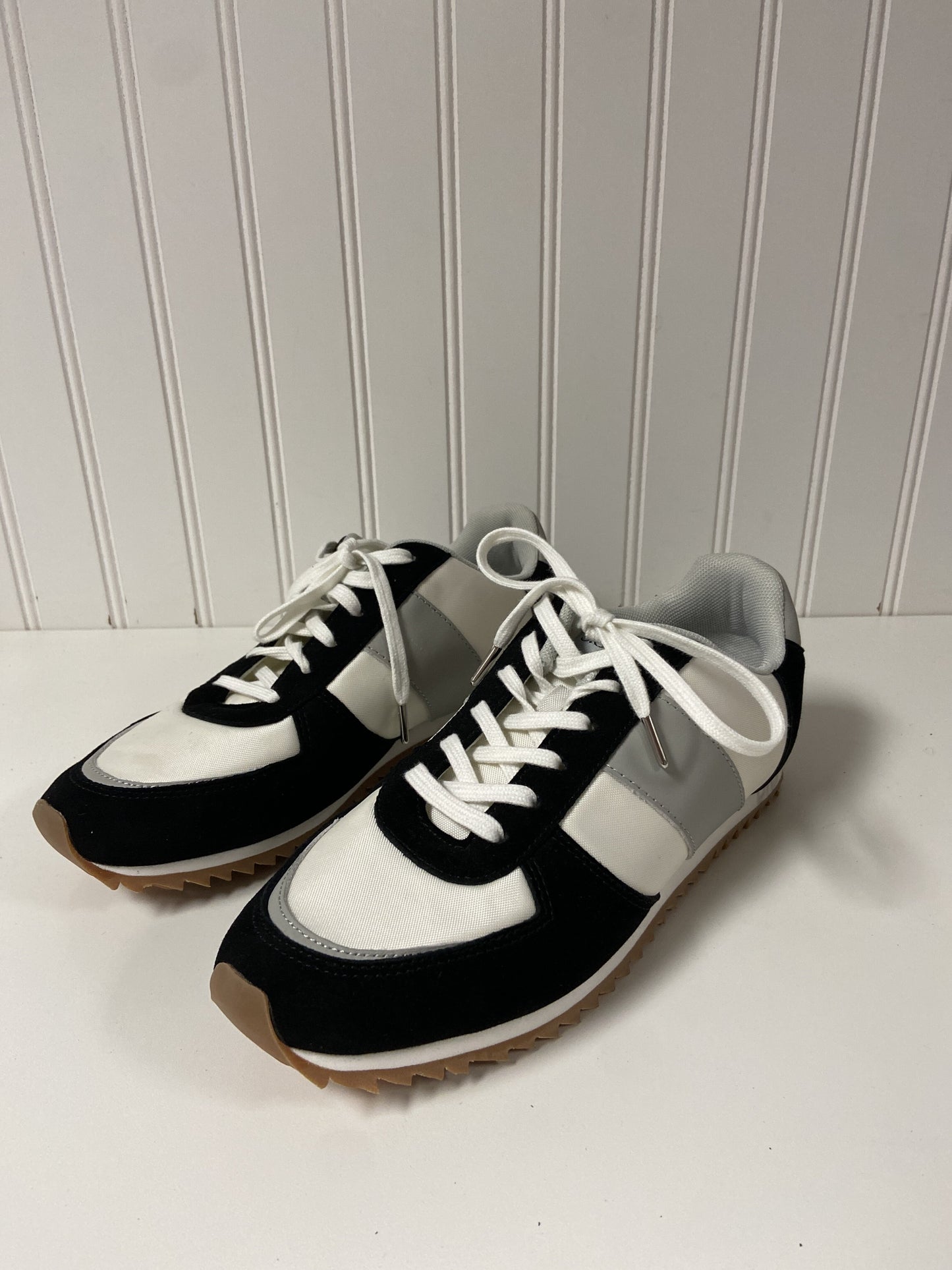 Shoes Sneakers By J. Crew Size: 7